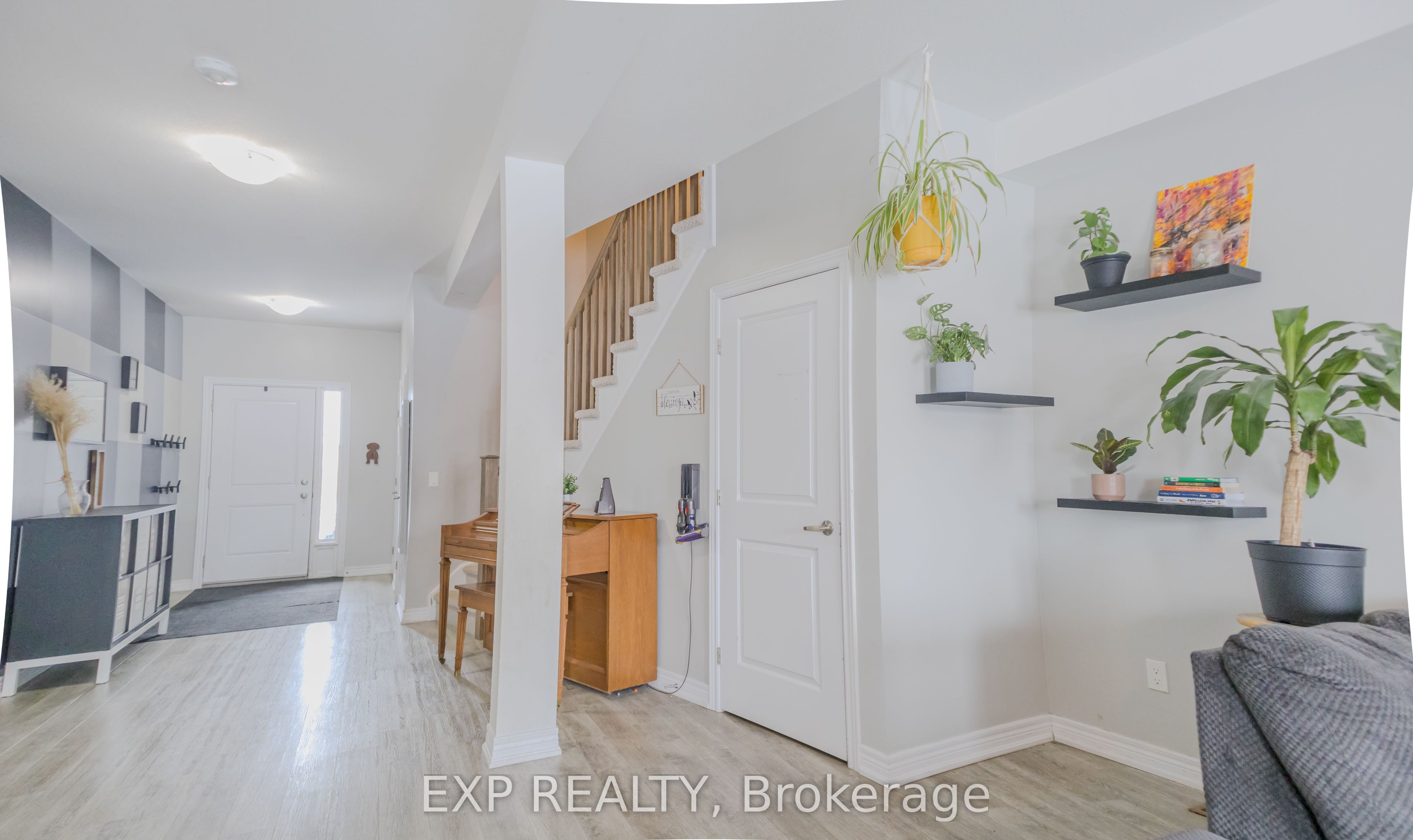 77 Diana Ave Avenue 67 Property Photo 8