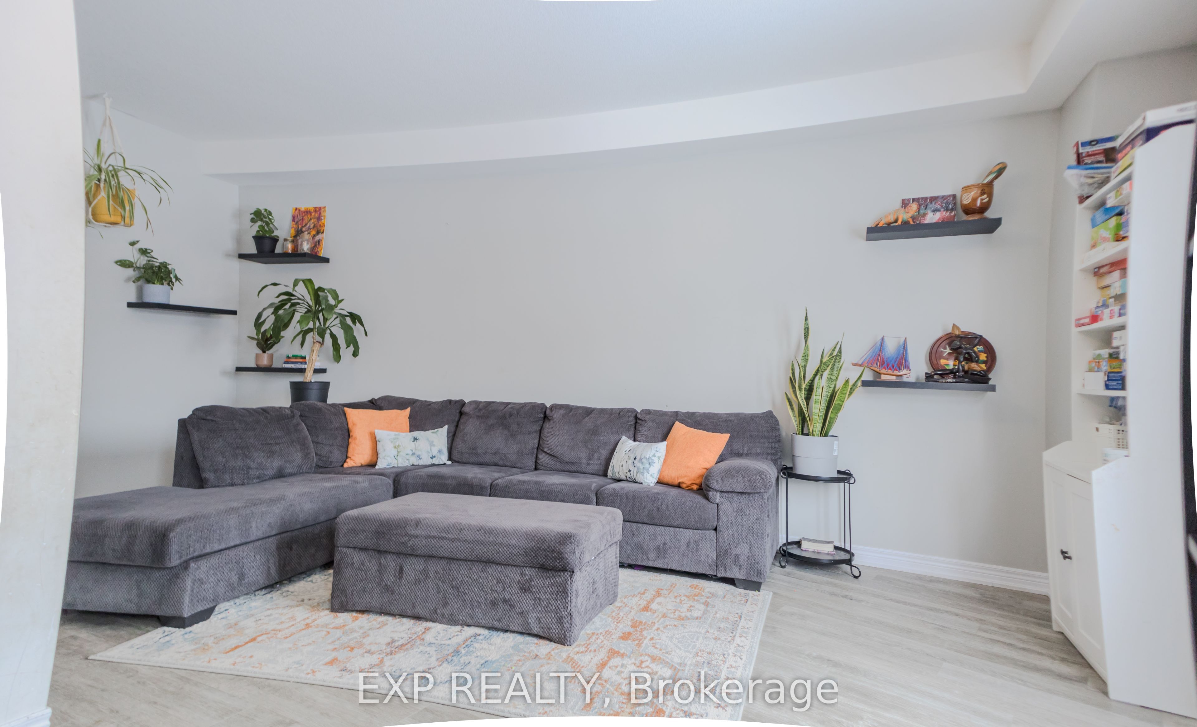 77 Diana Ave Avenue 67 Property Photo 13