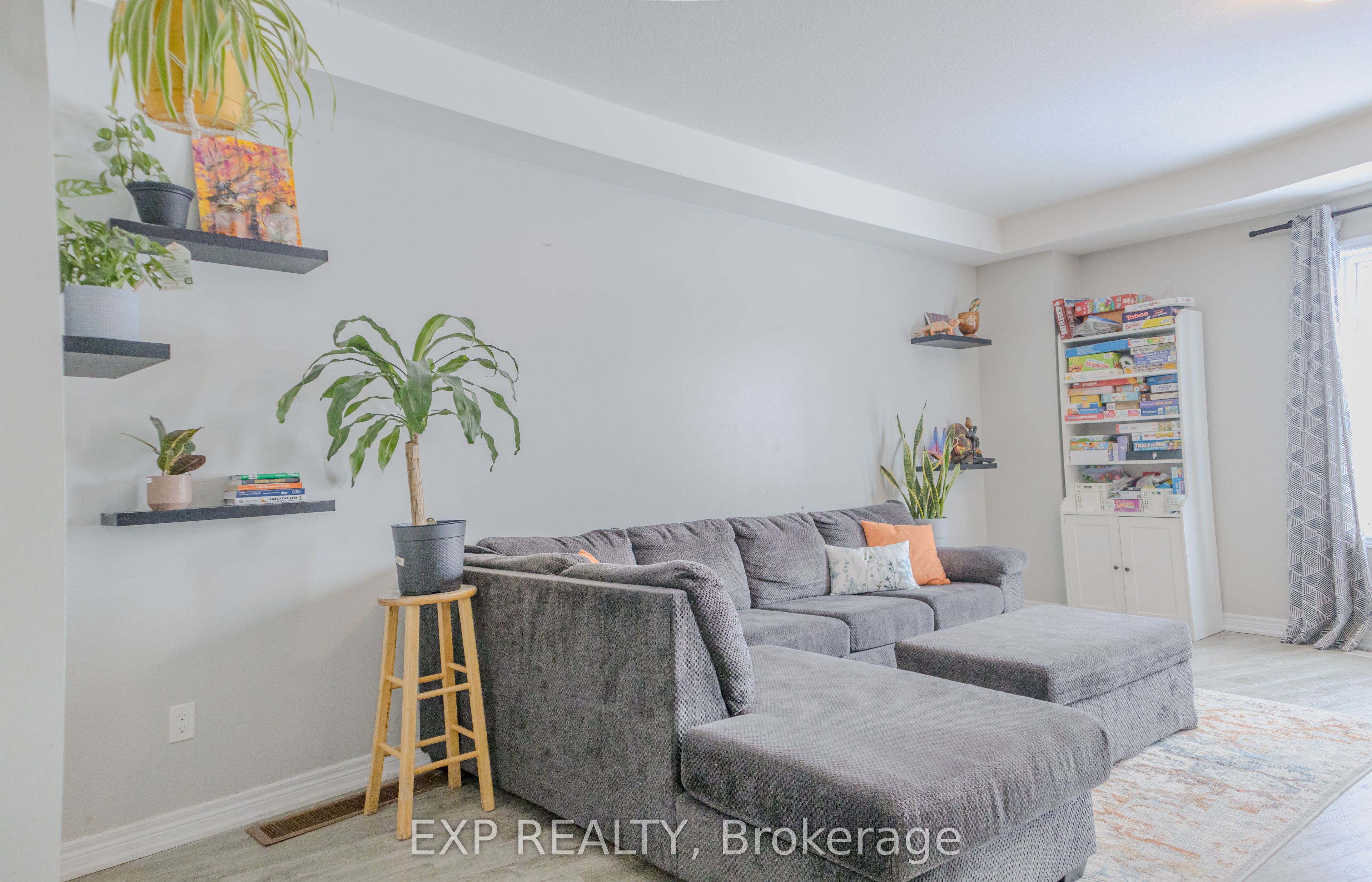 77 Diana Ave Avenue 67 Property Photo 14