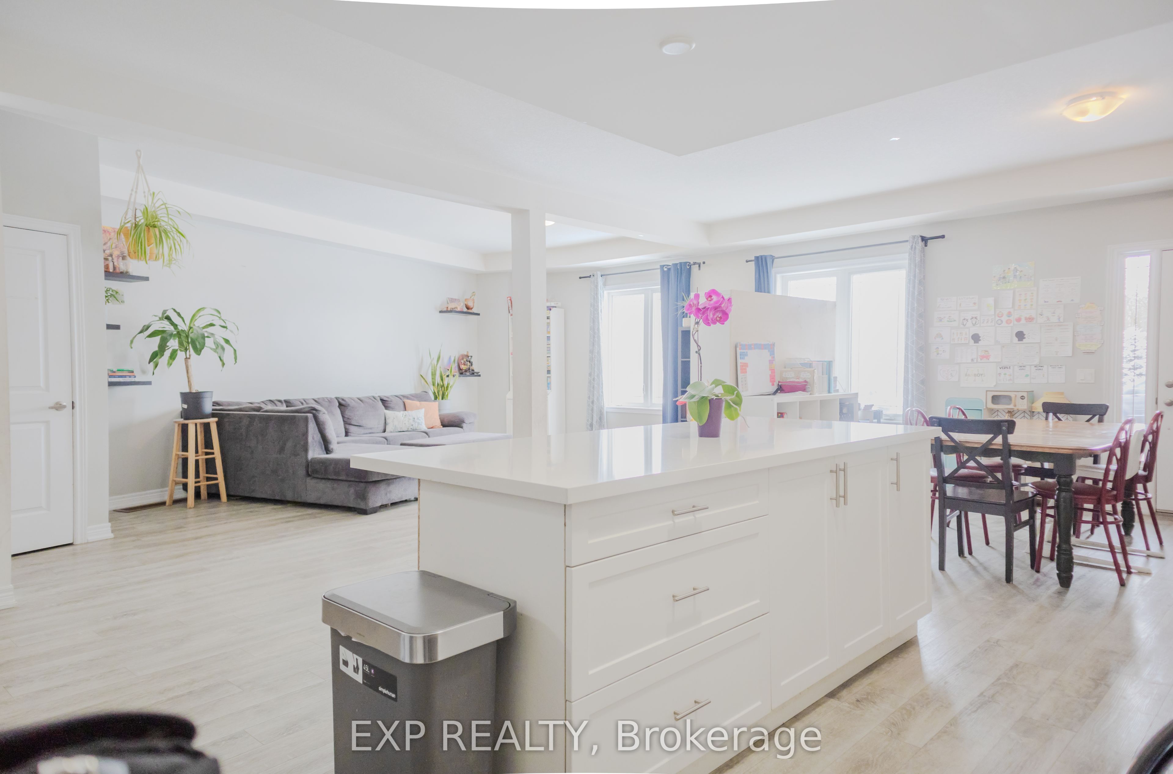 77 Diana Ave Avenue 67 Property Photo 20