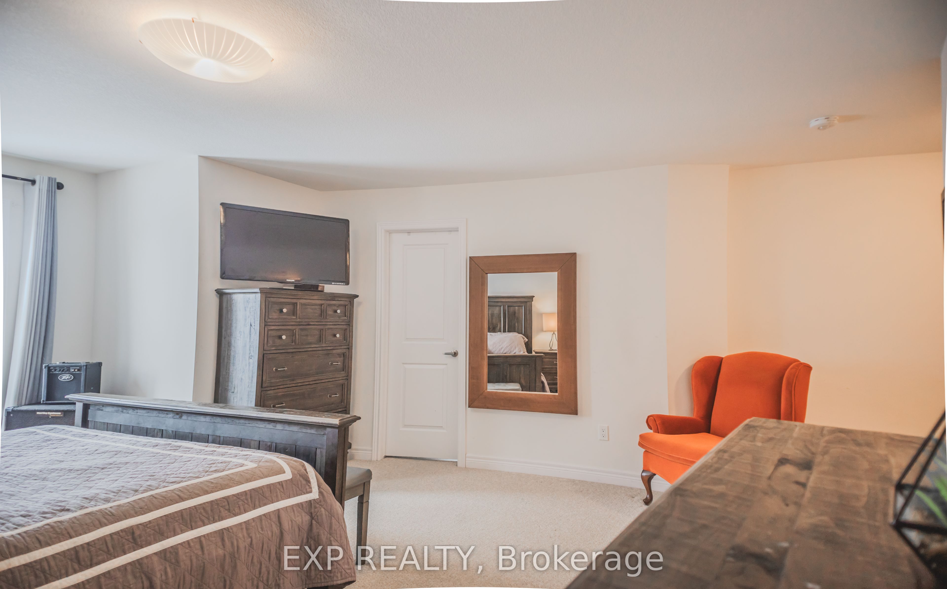 77 Diana Ave Avenue 67 Property Photo 28