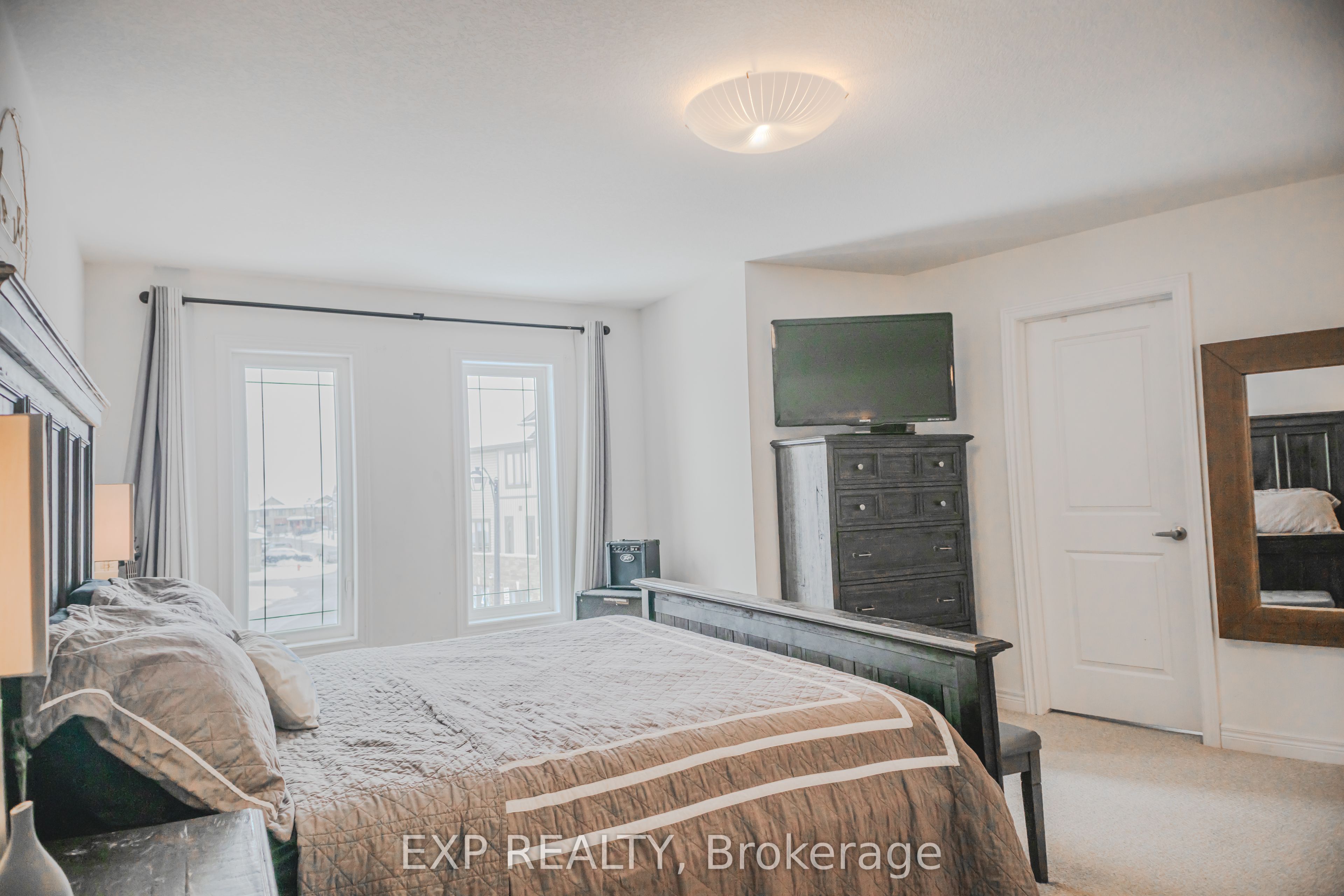 77 Diana Ave Avenue 67 Property Photo 29