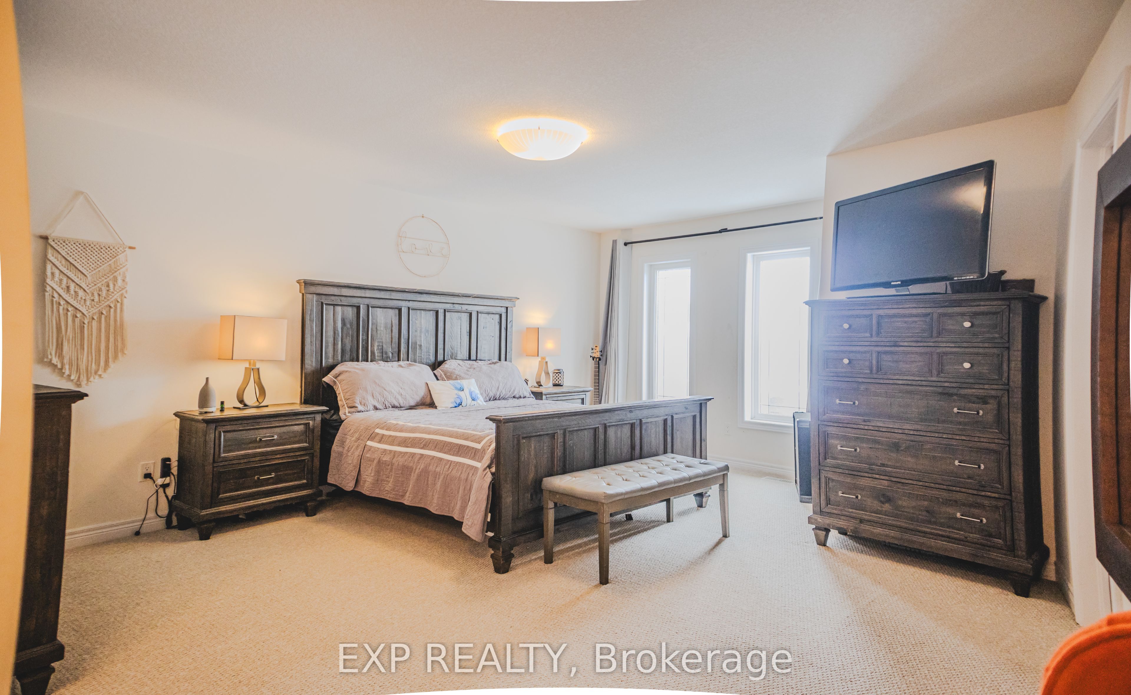 77 Diana Ave Avenue 67 Property Photo 32