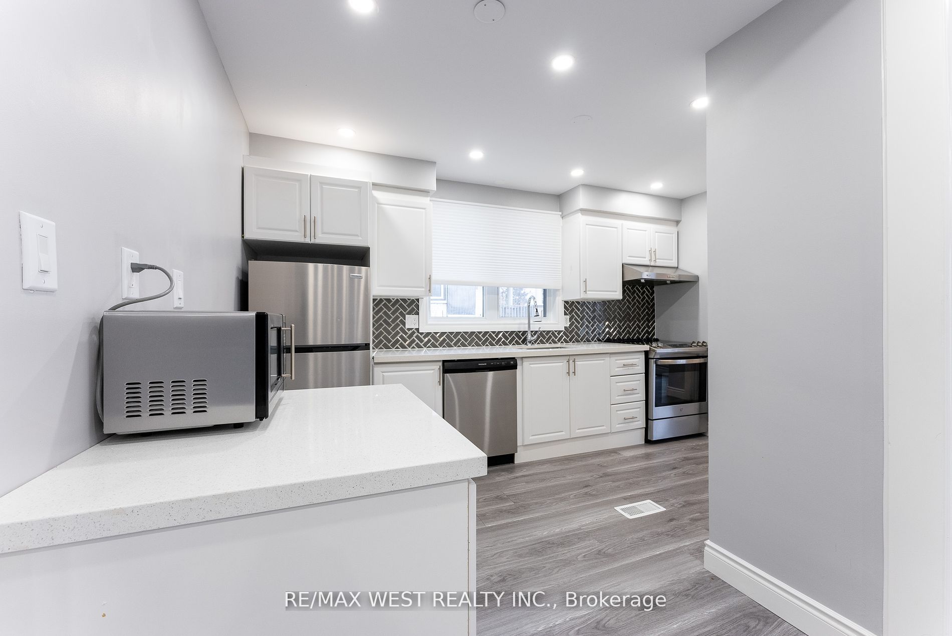 368 Fountain Street Upper Property Photo 8