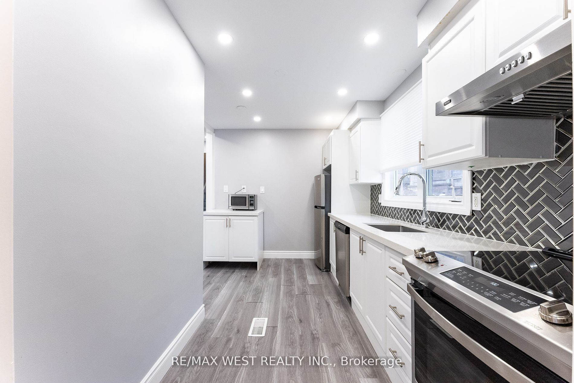 368 Fountain Street Upper Property Photo 10