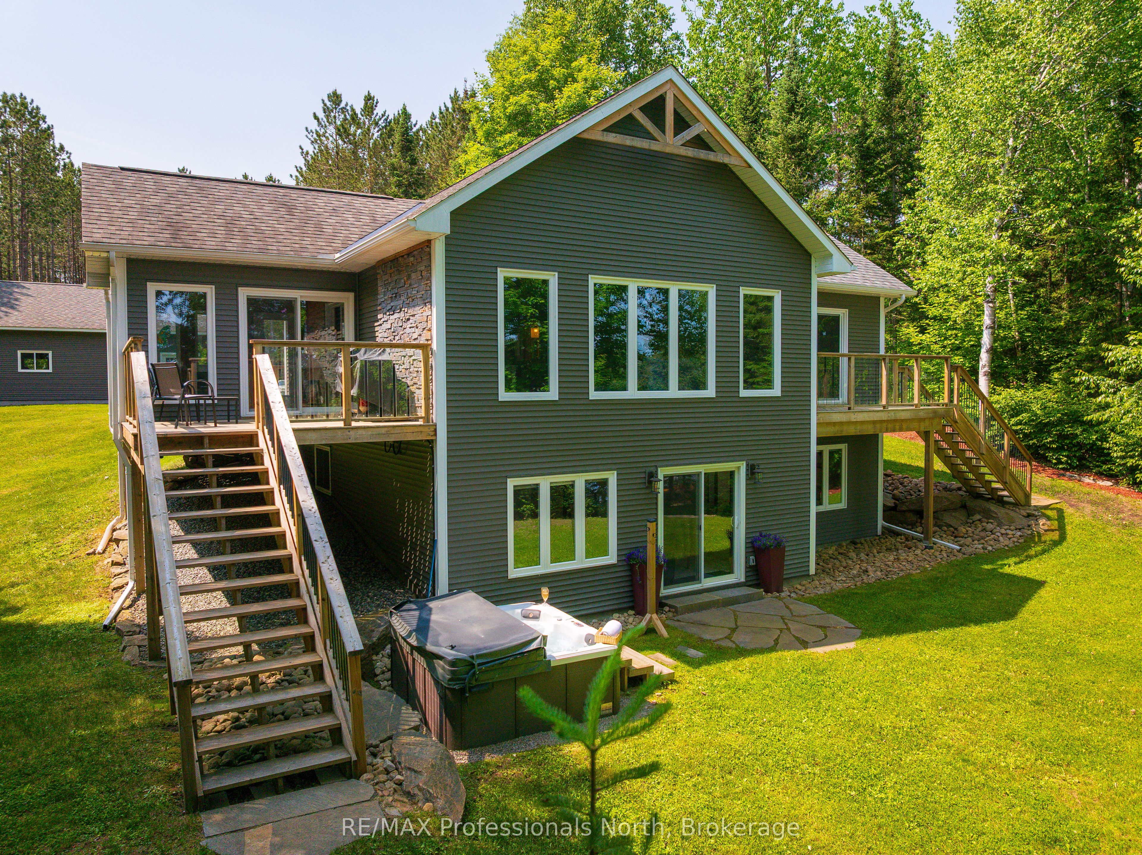 579 Rochester Lake Road Property Photo 4