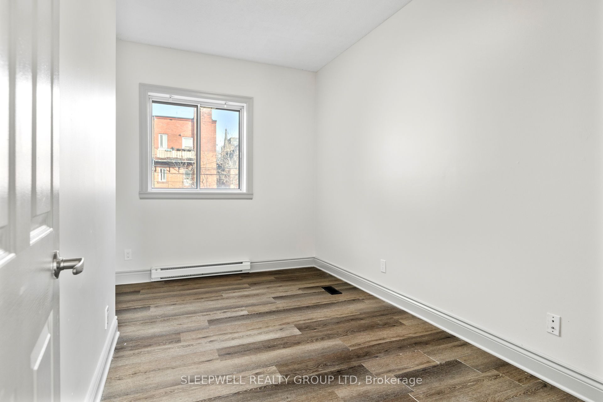 455-457 Somerset Street W Property Photo 10