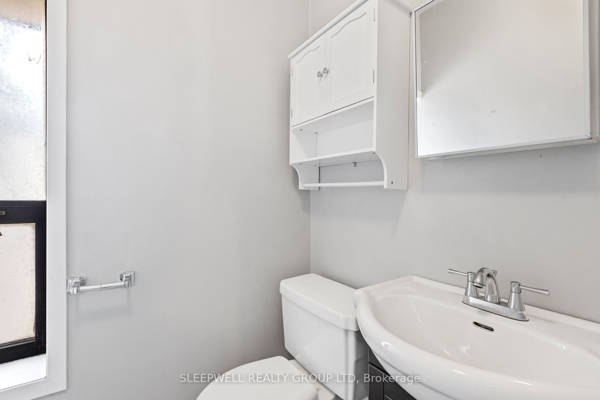 455-457 Somerset Street W Property Photo 20