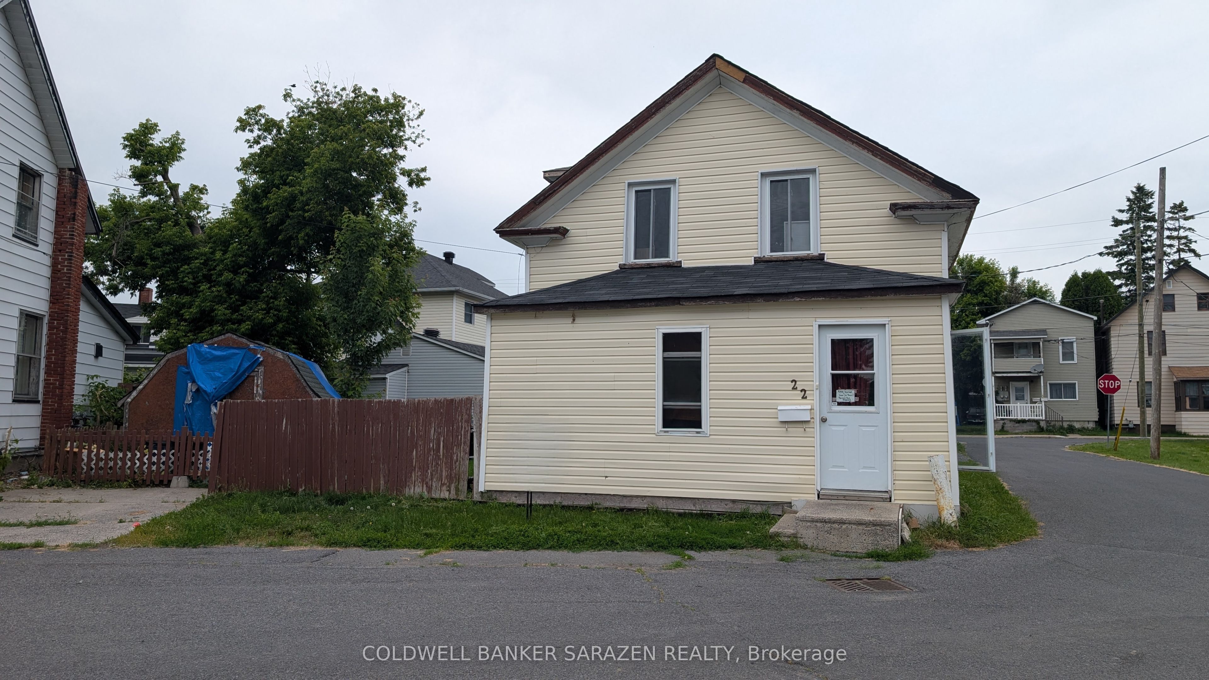 22 Race St Property Photo 1