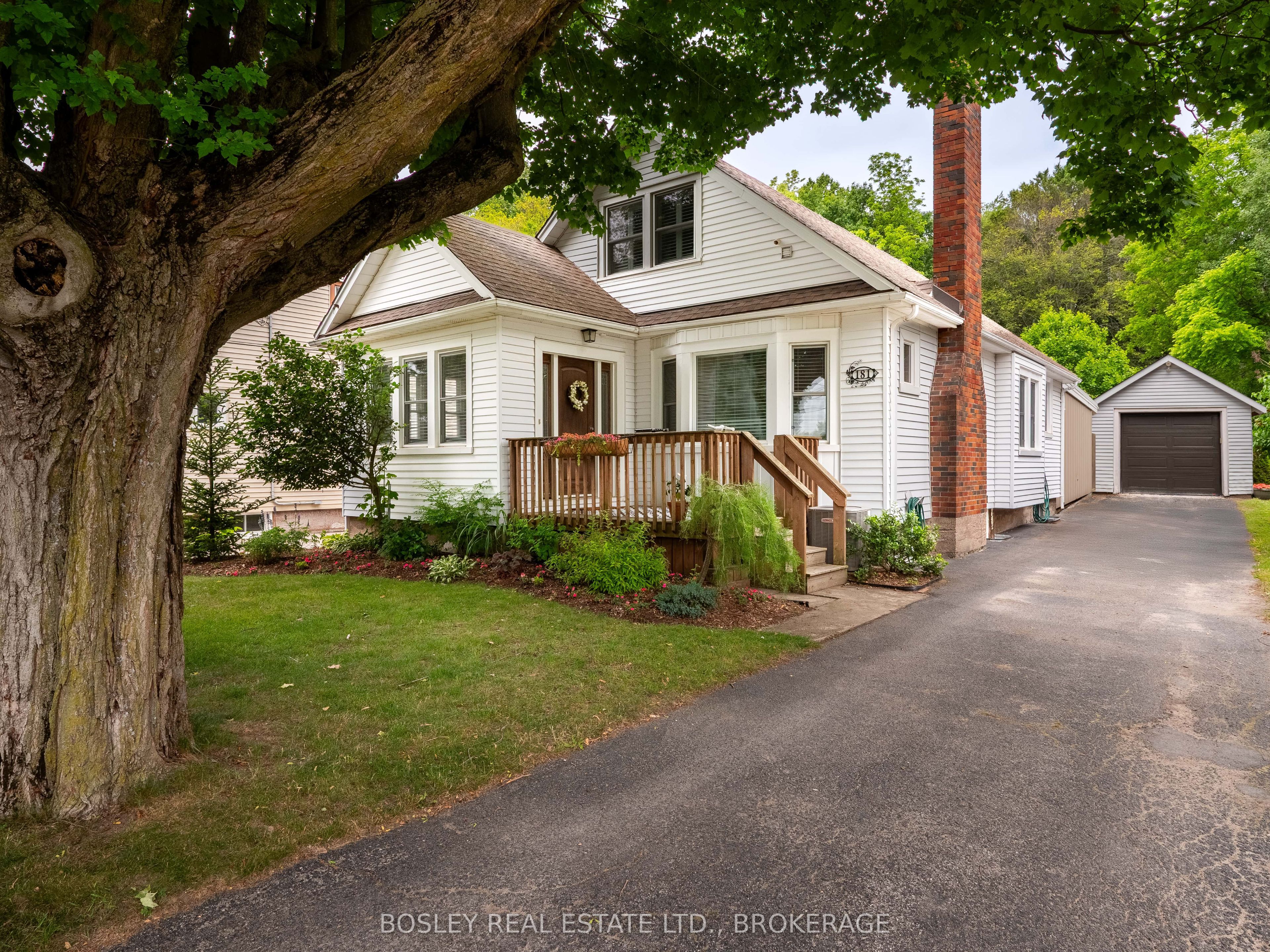 181 Canboro Road Property Photo 1