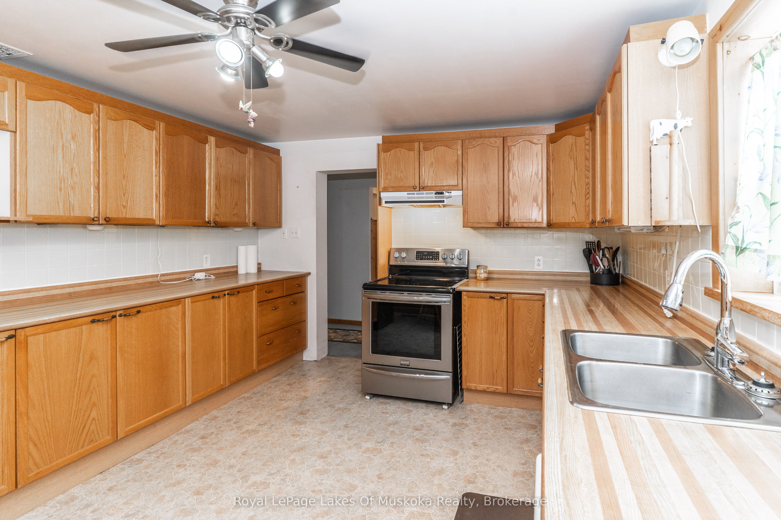 156 Dill Street Property Photo 8
