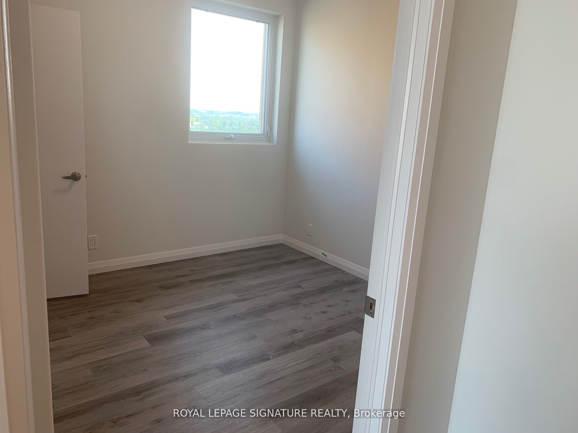 104 Garment Street 1602 Property Photo 16