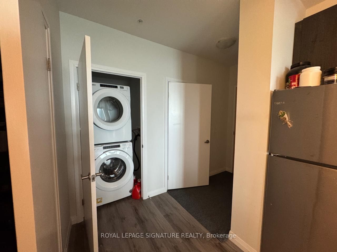 104 Garment Street 1602 Property Photo 43