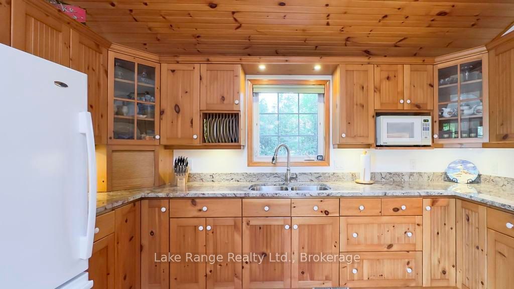 269 Huron Road Property Photo 8