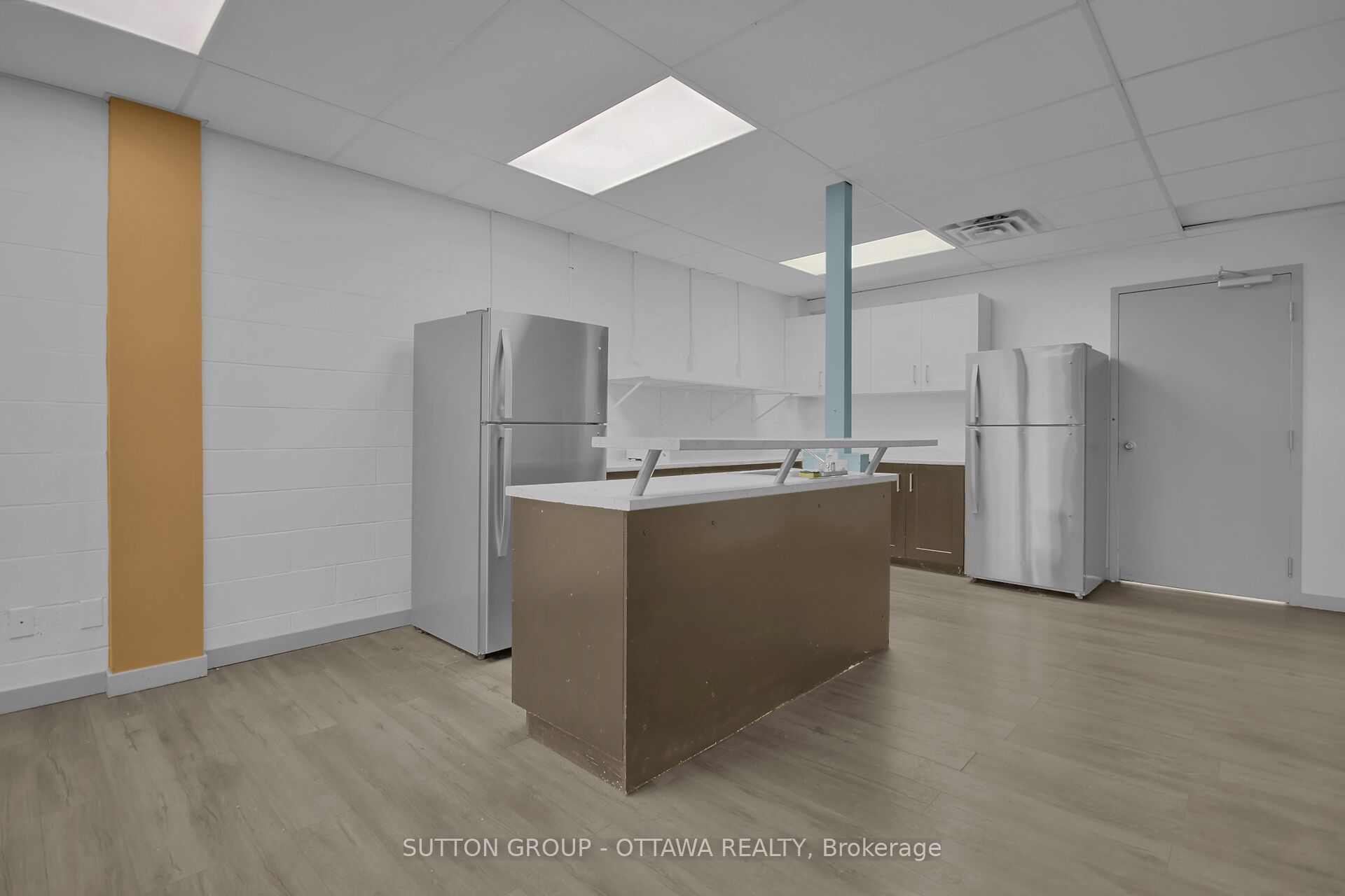 981 Wellington Street 400 Property Photo 15