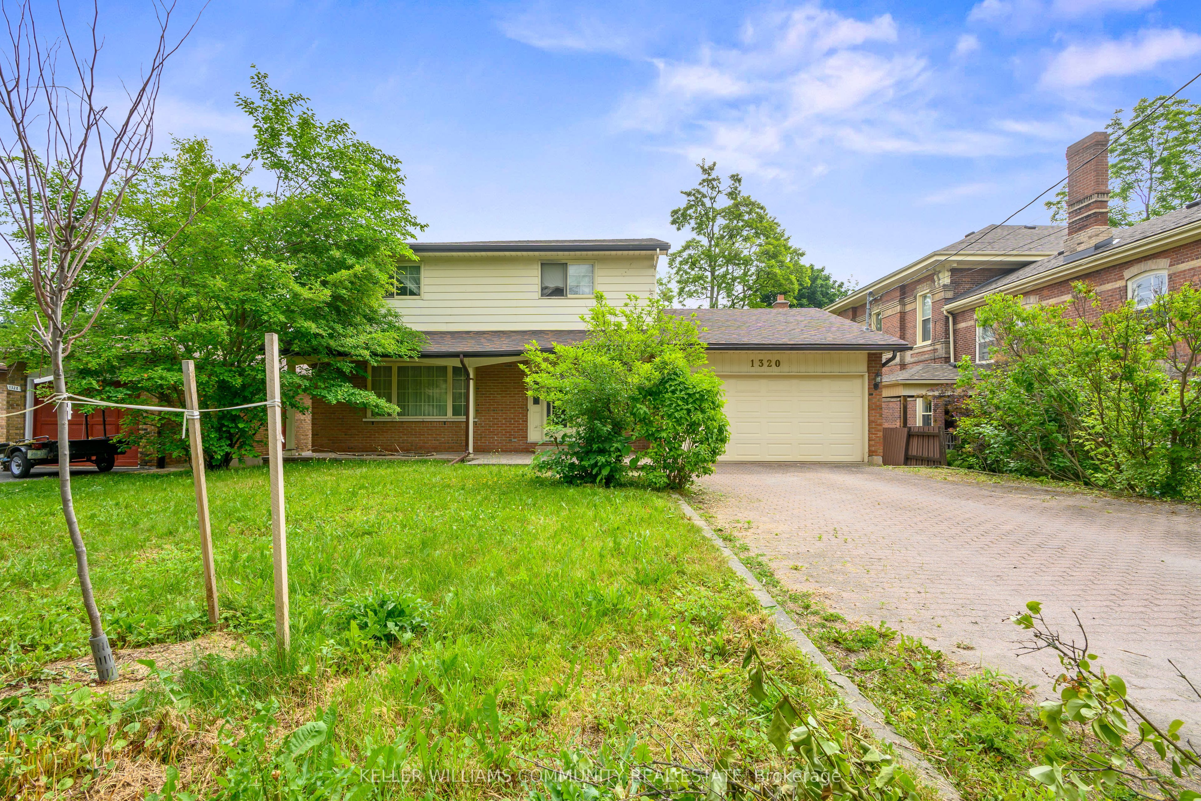1320 Albertus Avenue Property Photo 1