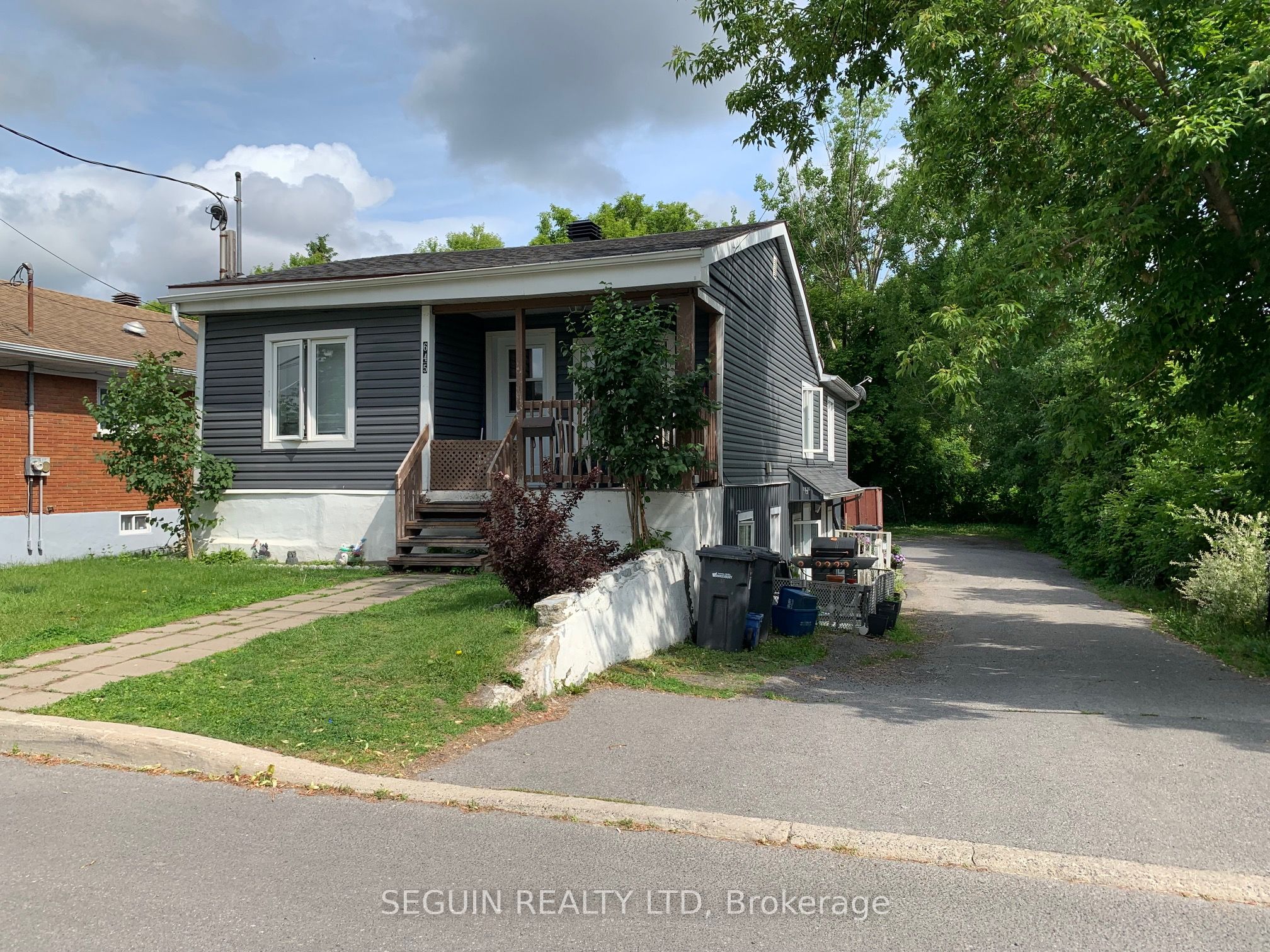 645-647A-647B Higginson Street