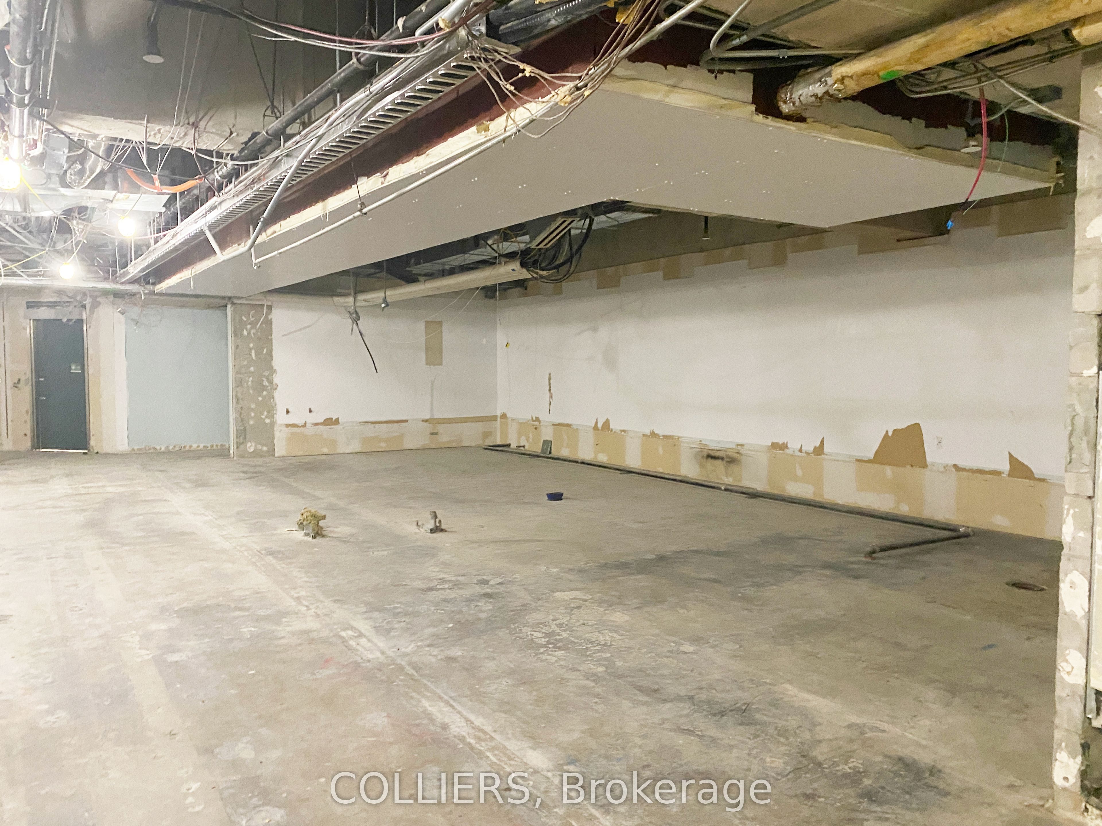99 Bank Street B-101 Property Photo 6