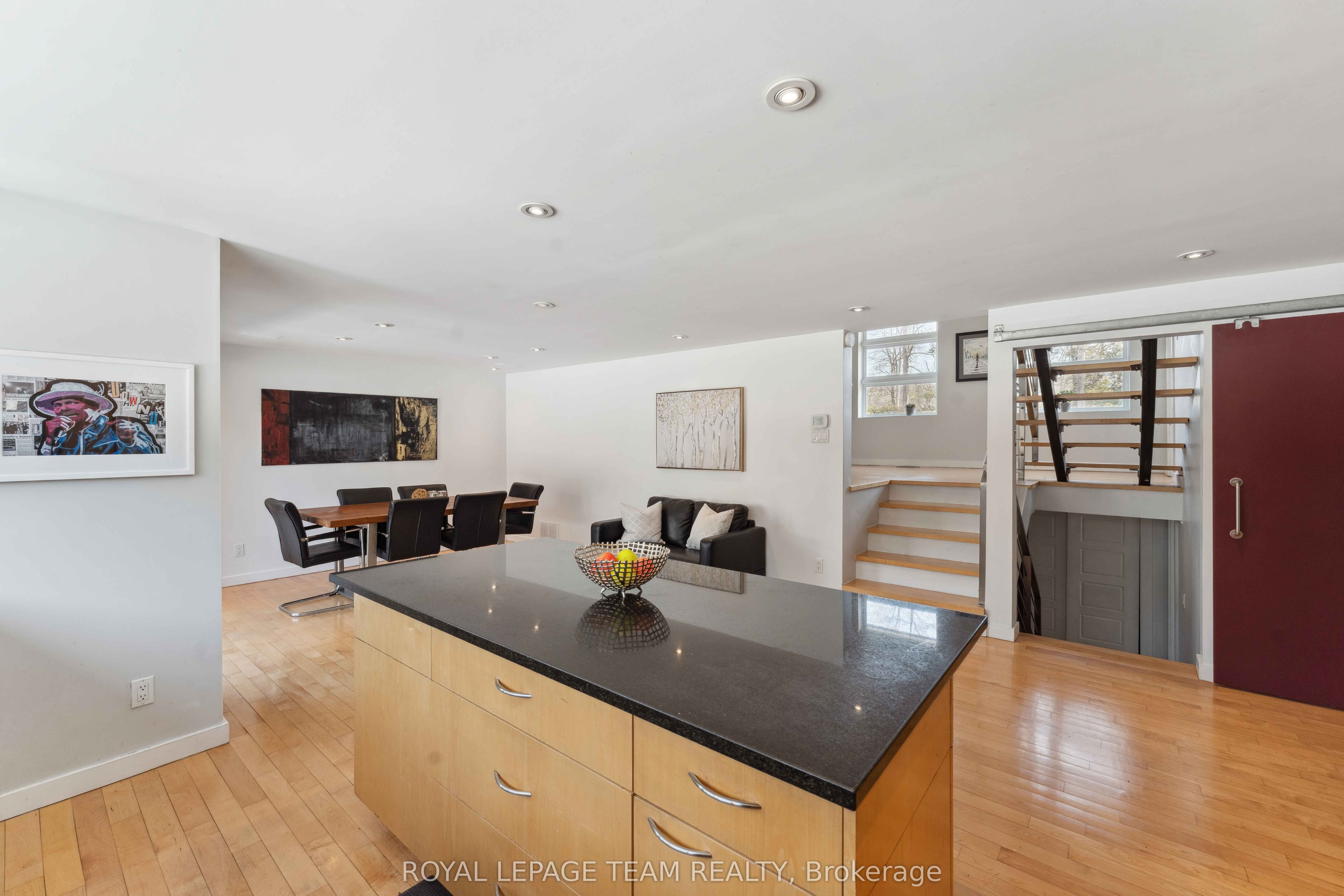 9 Burnbank Street Property Photo 9