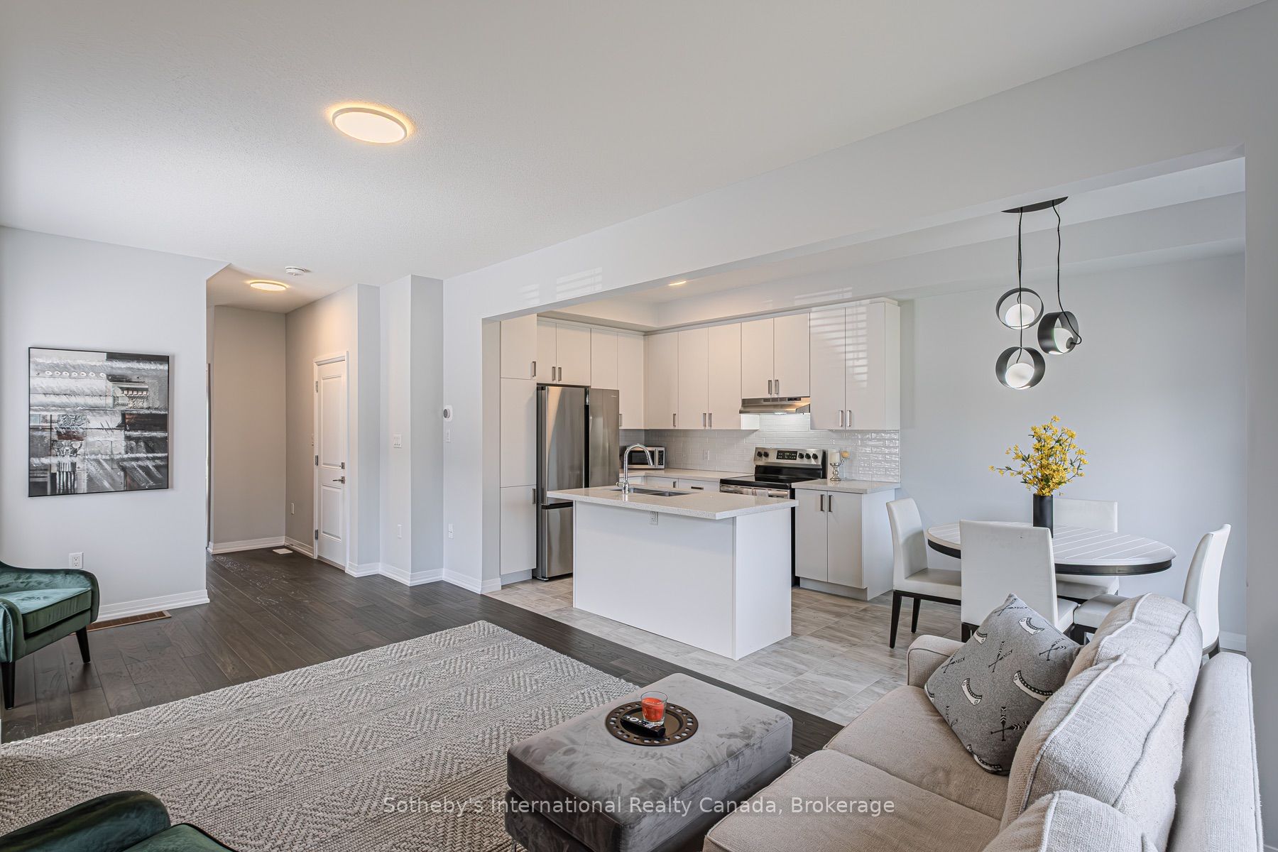 520 Grey Street 39 Property Photo 10