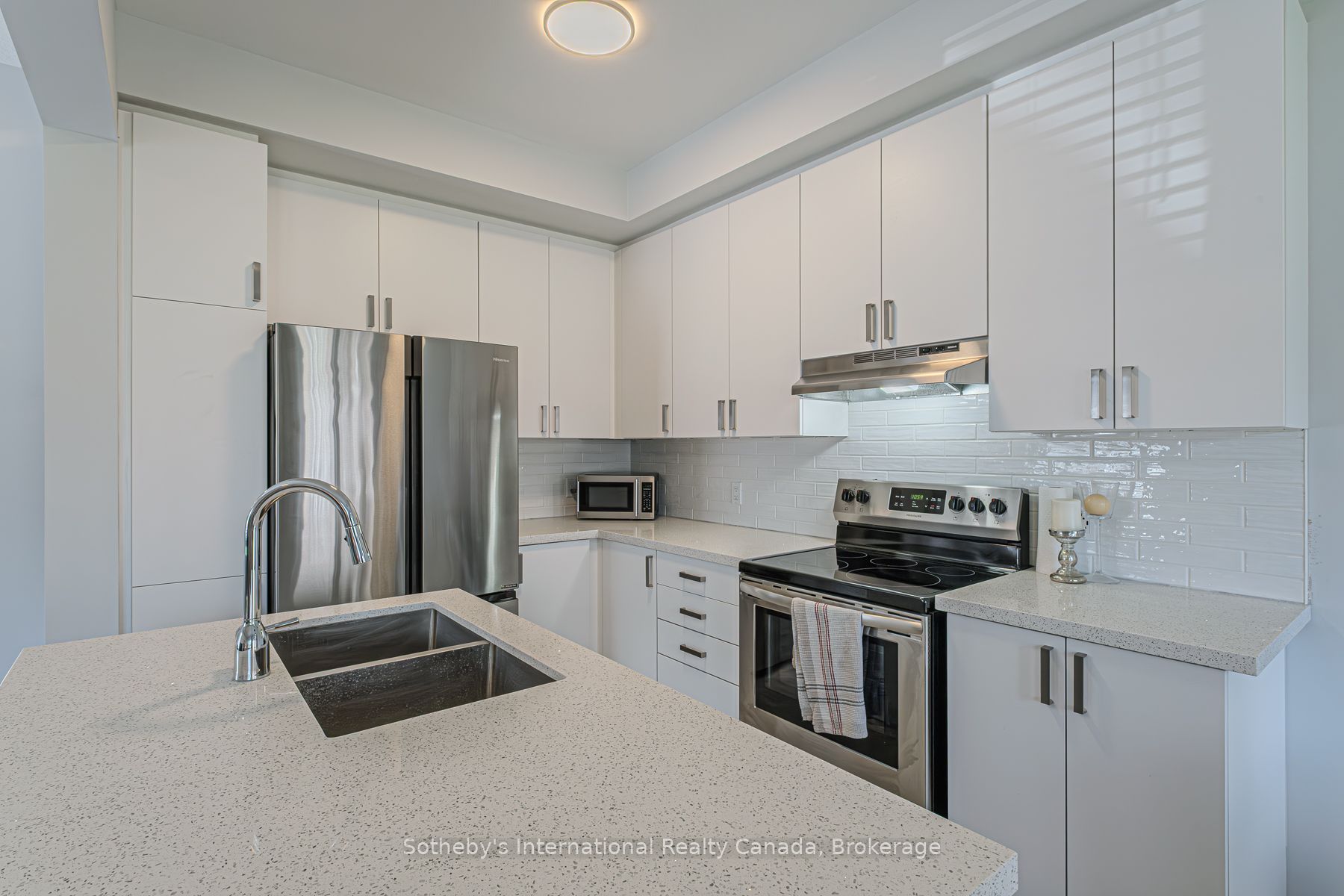520 Grey Street 39 Property Photo 13