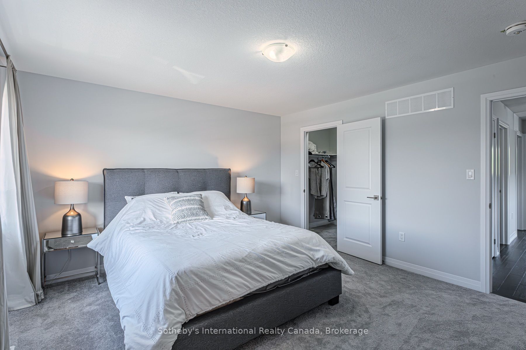 520 Grey Street 39 Property Photo 18