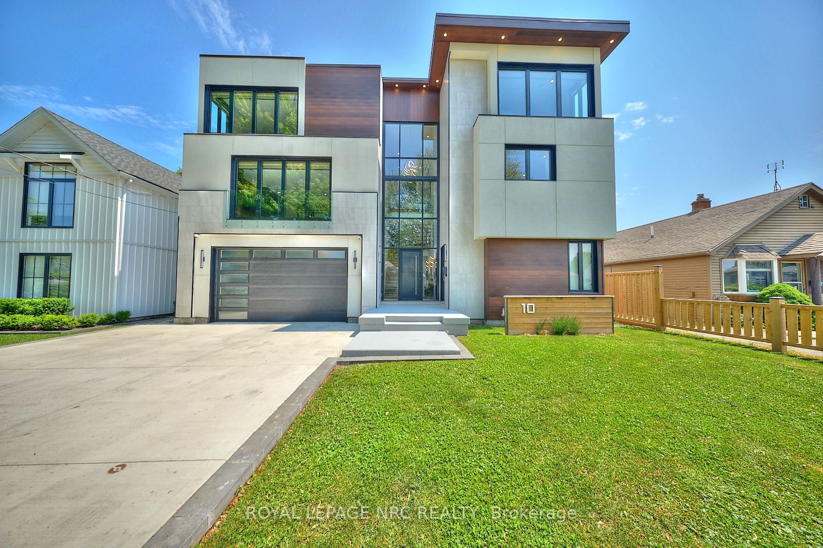 10 Pawling St Property Photo 1
