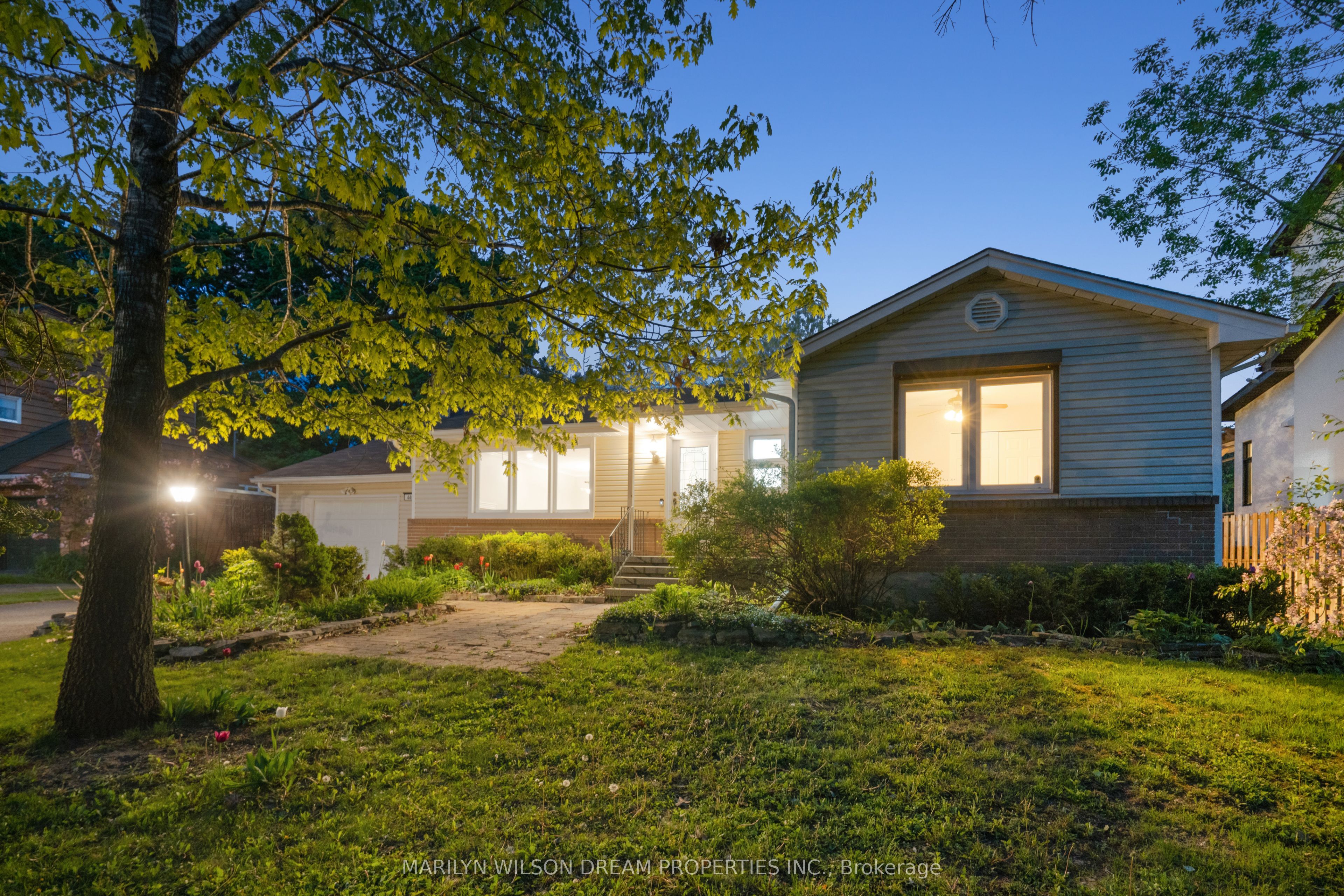 446 Thessaly Cir Property Photo 1