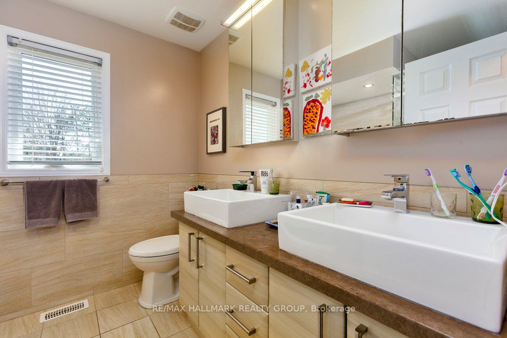 24 Ravenscroft Court Property Photo 17