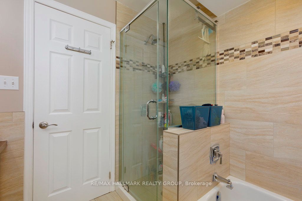 24 Ravenscroft Court Property Photo 18
