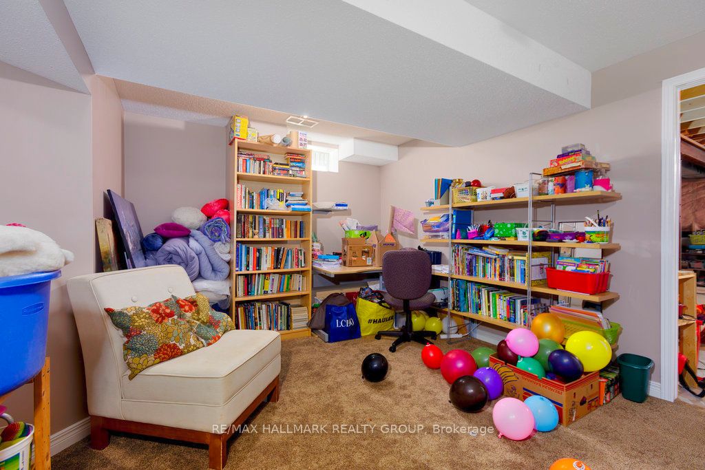24 Ravenscroft Court Property Photo 24