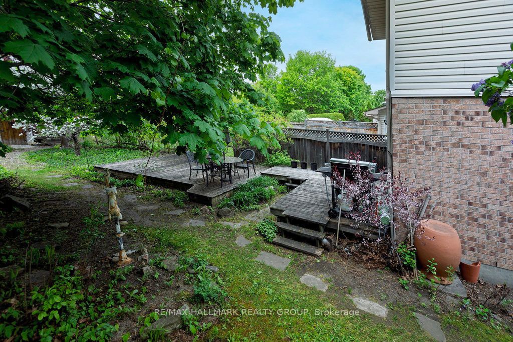 24 Ravenscroft Court Property Photo 27