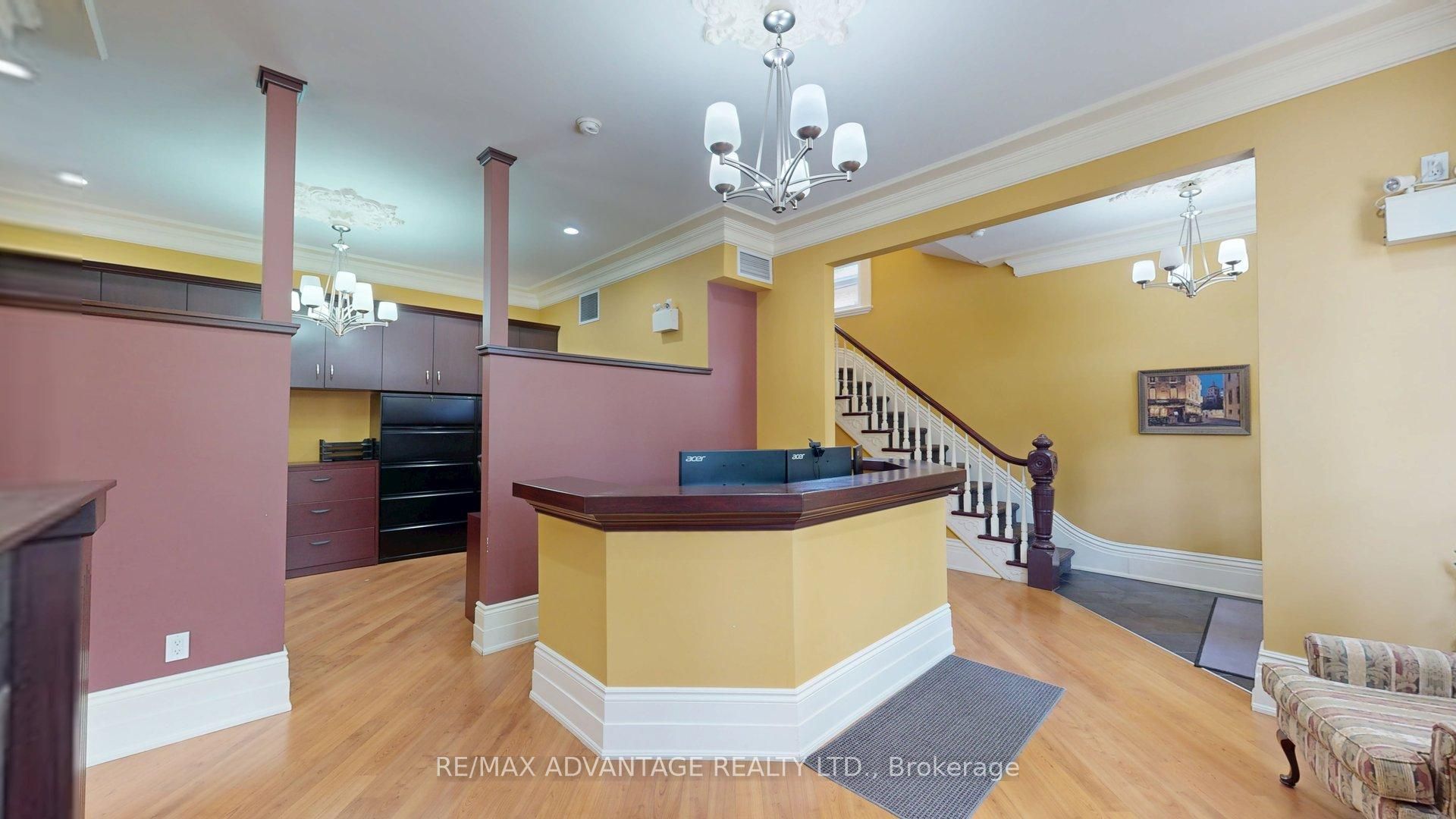 629 Wellington Street Property Photo 9