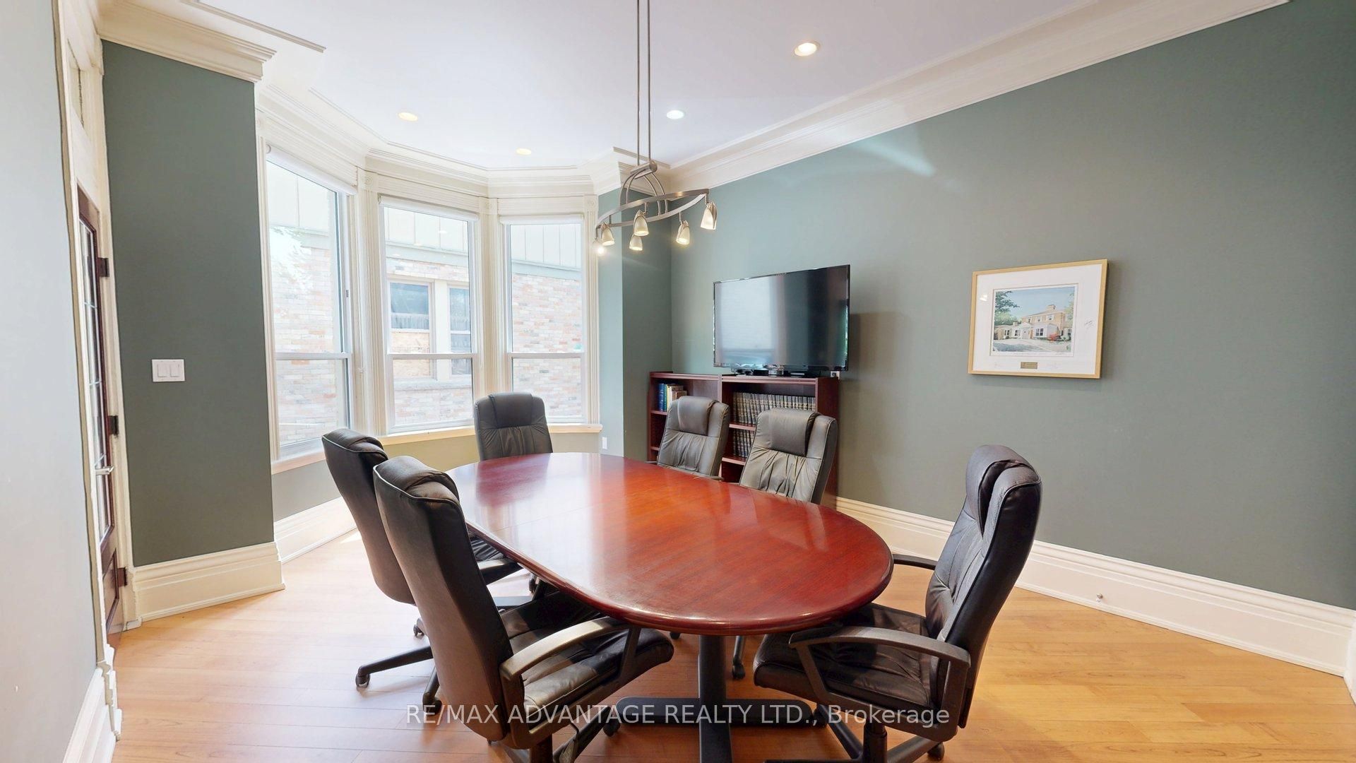 629 Wellington Street Property Photo 14