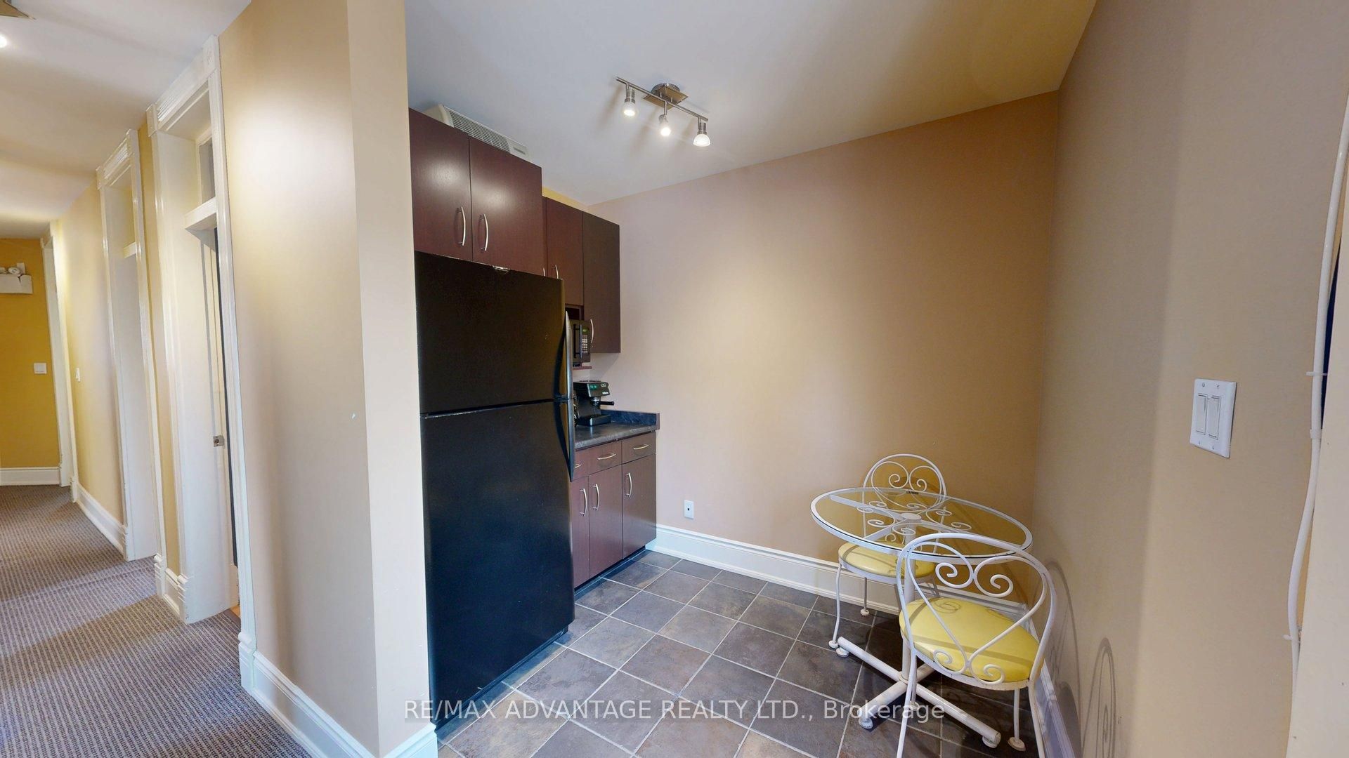629 Wellington Street Property Photo 20