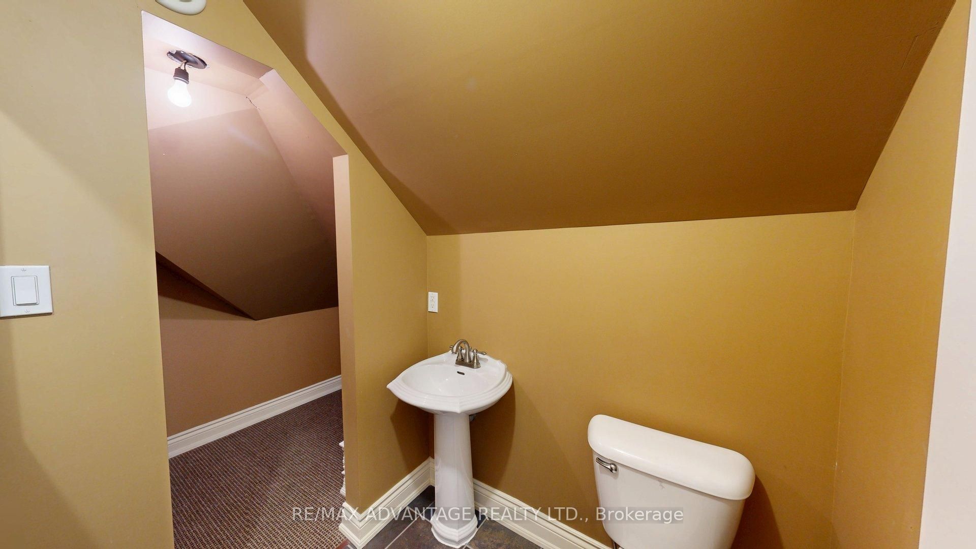 629 Wellington Street Property Photo 25