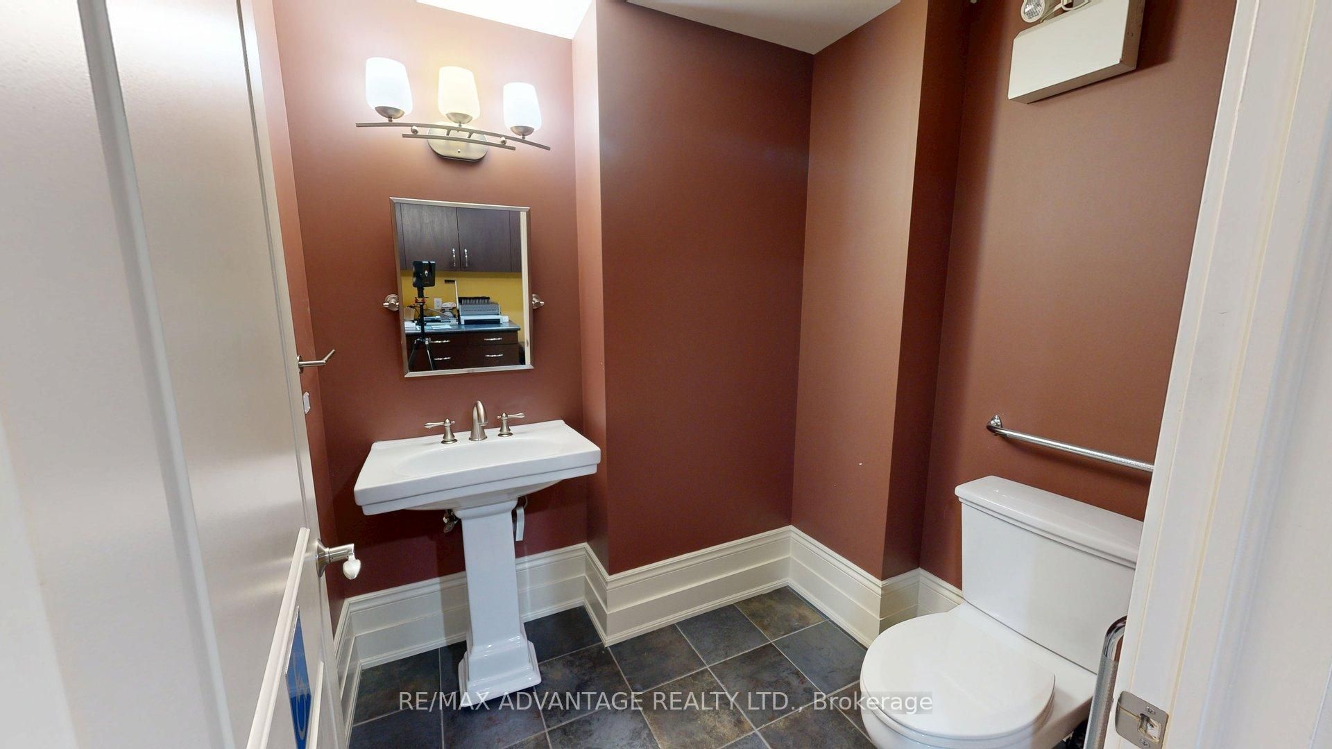 629 Wellington Street Property Photo 26