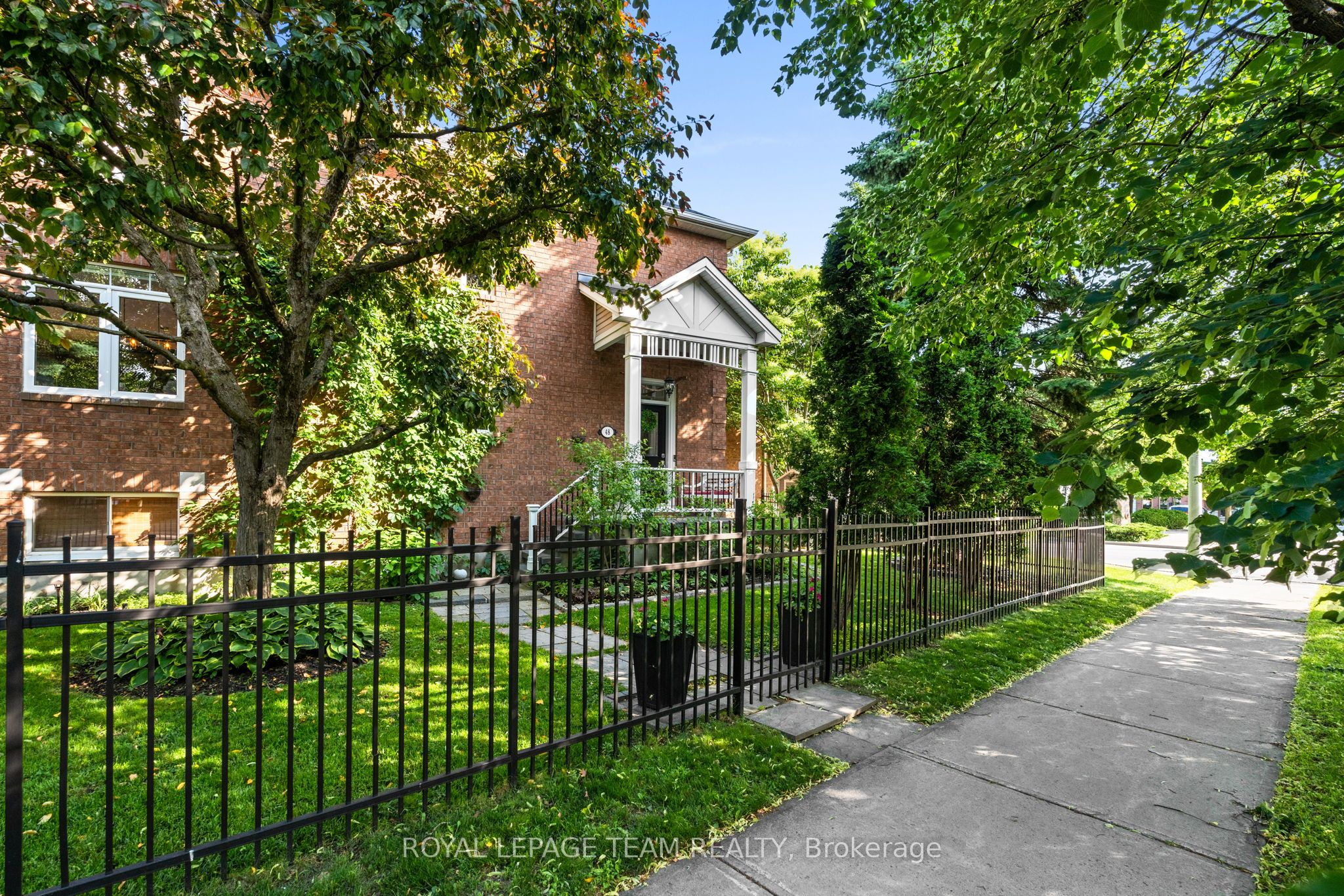 48 Colchester Square Property Photo 1