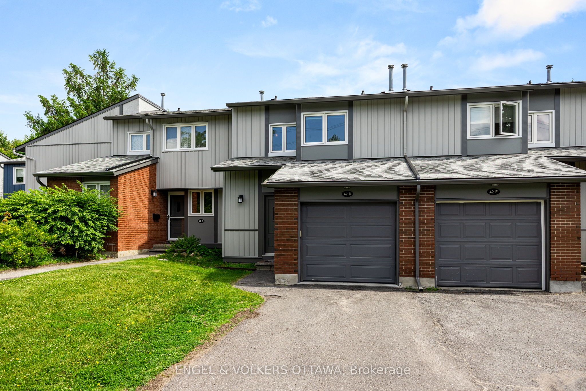 42 Benlea Dr Property Photo 1