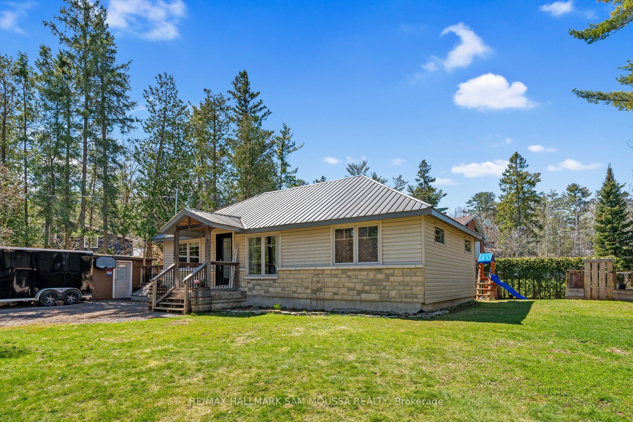 107 Farm Lane Property Photo 1