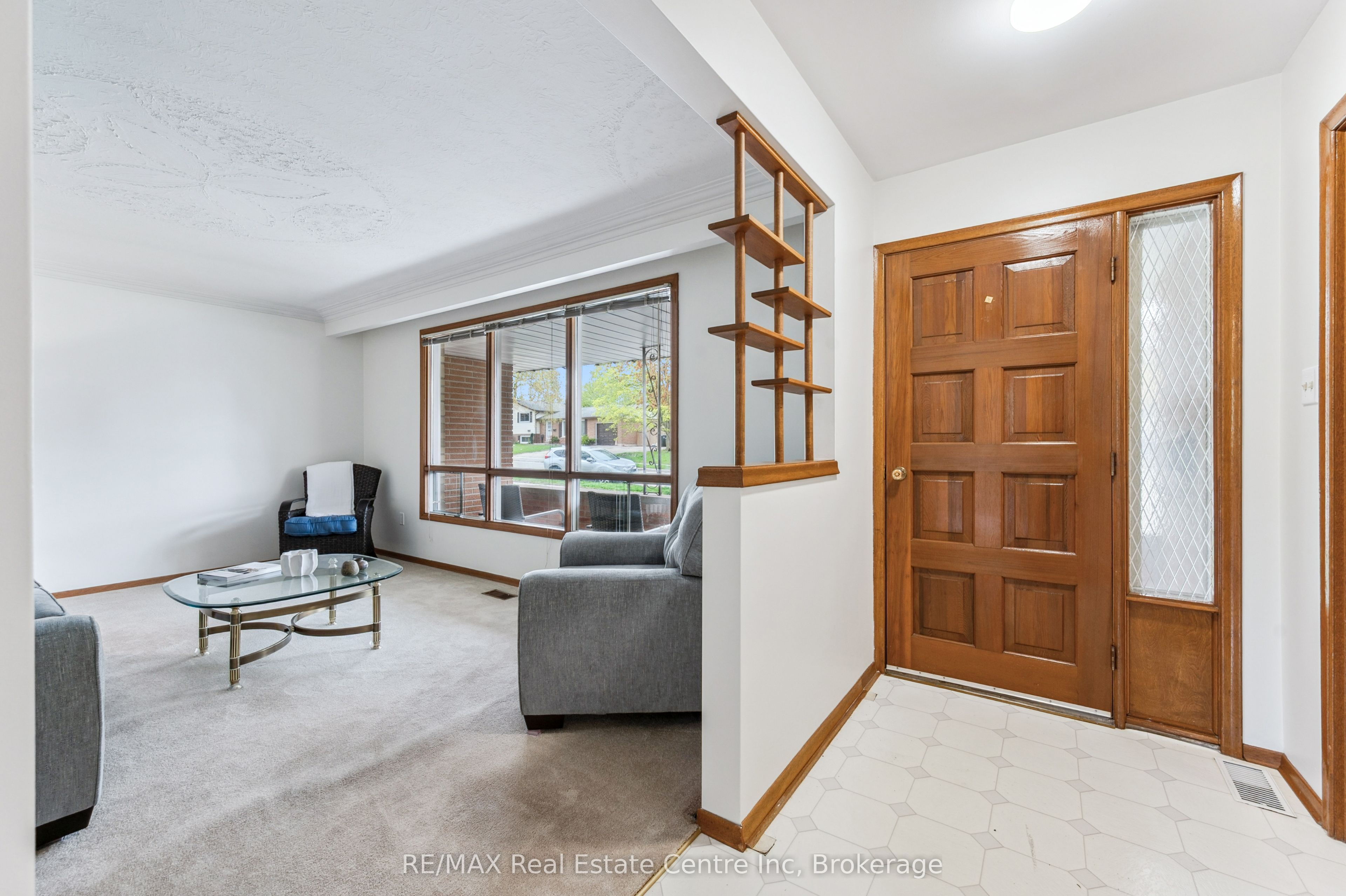 9 Flanders Road Property Photo 10