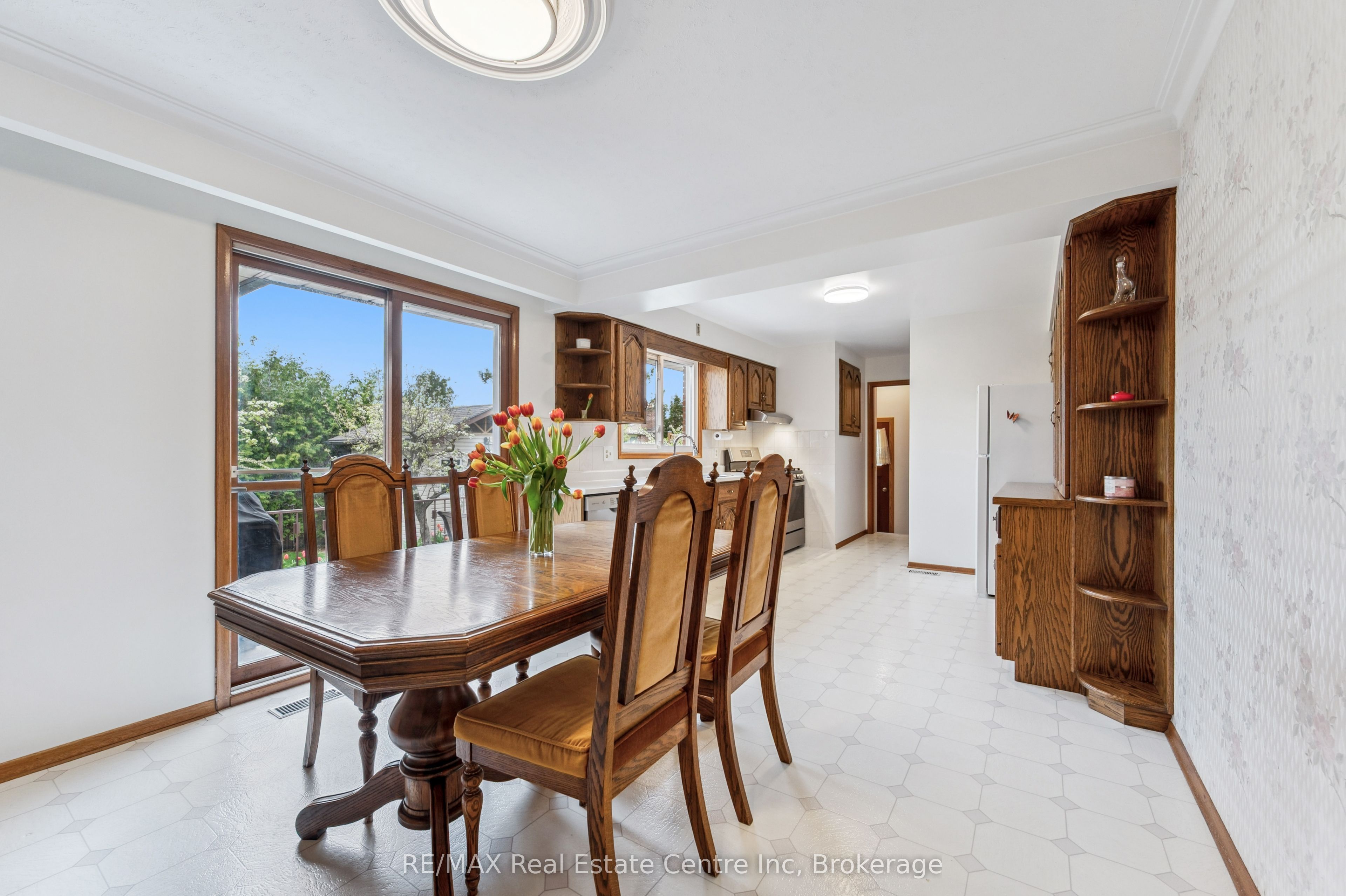9 Flanders Road Property Photo 14