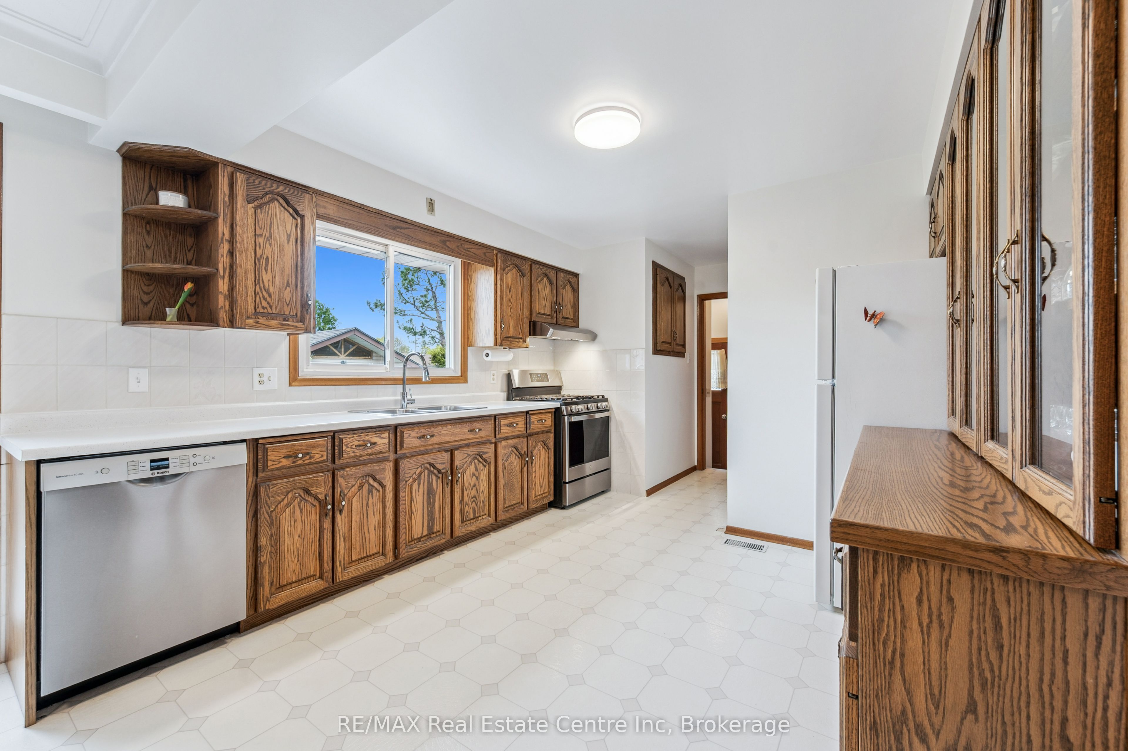 9 Flanders Road Property Photo 17