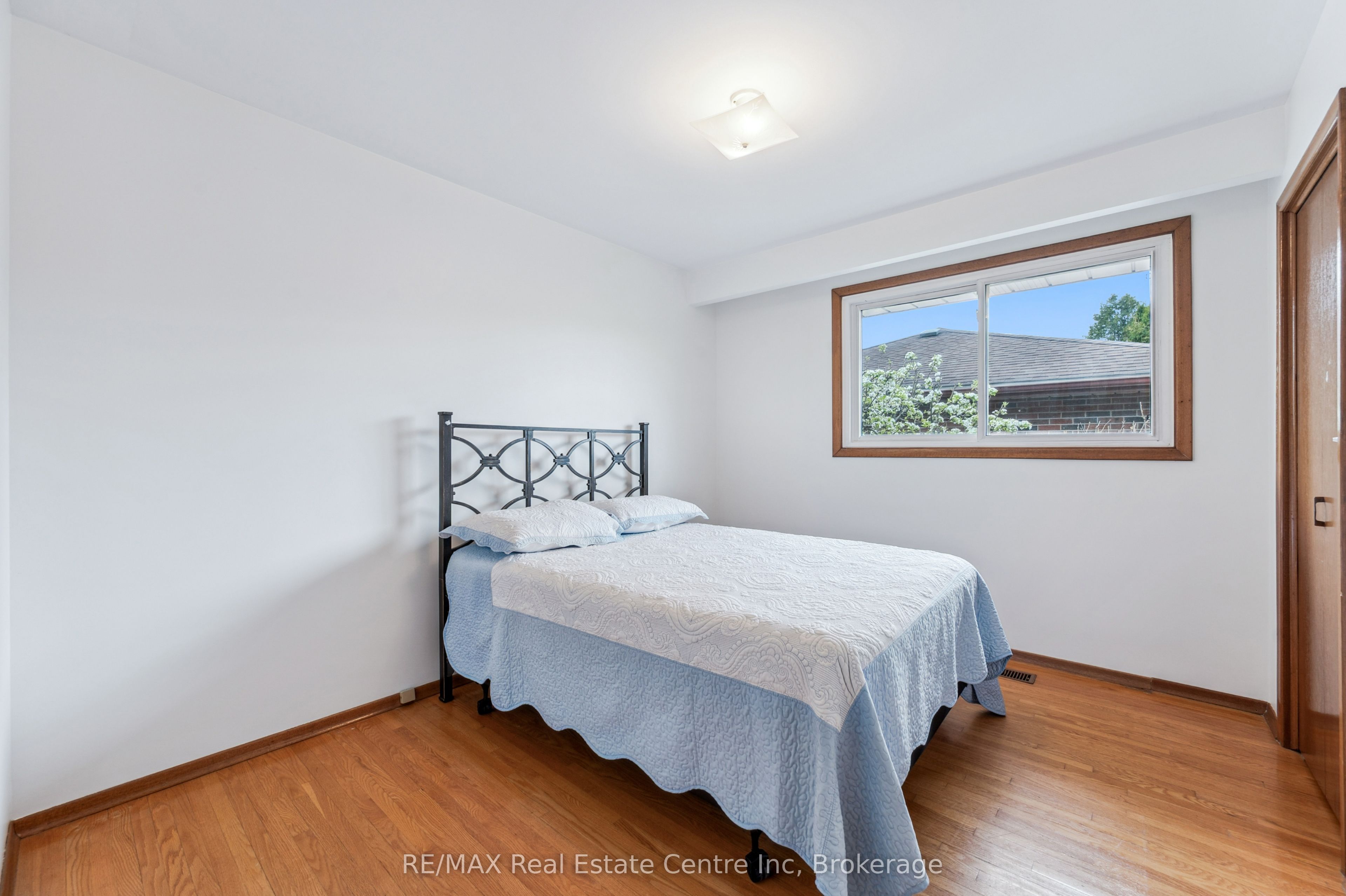 9 Flanders Road Property Photo 24