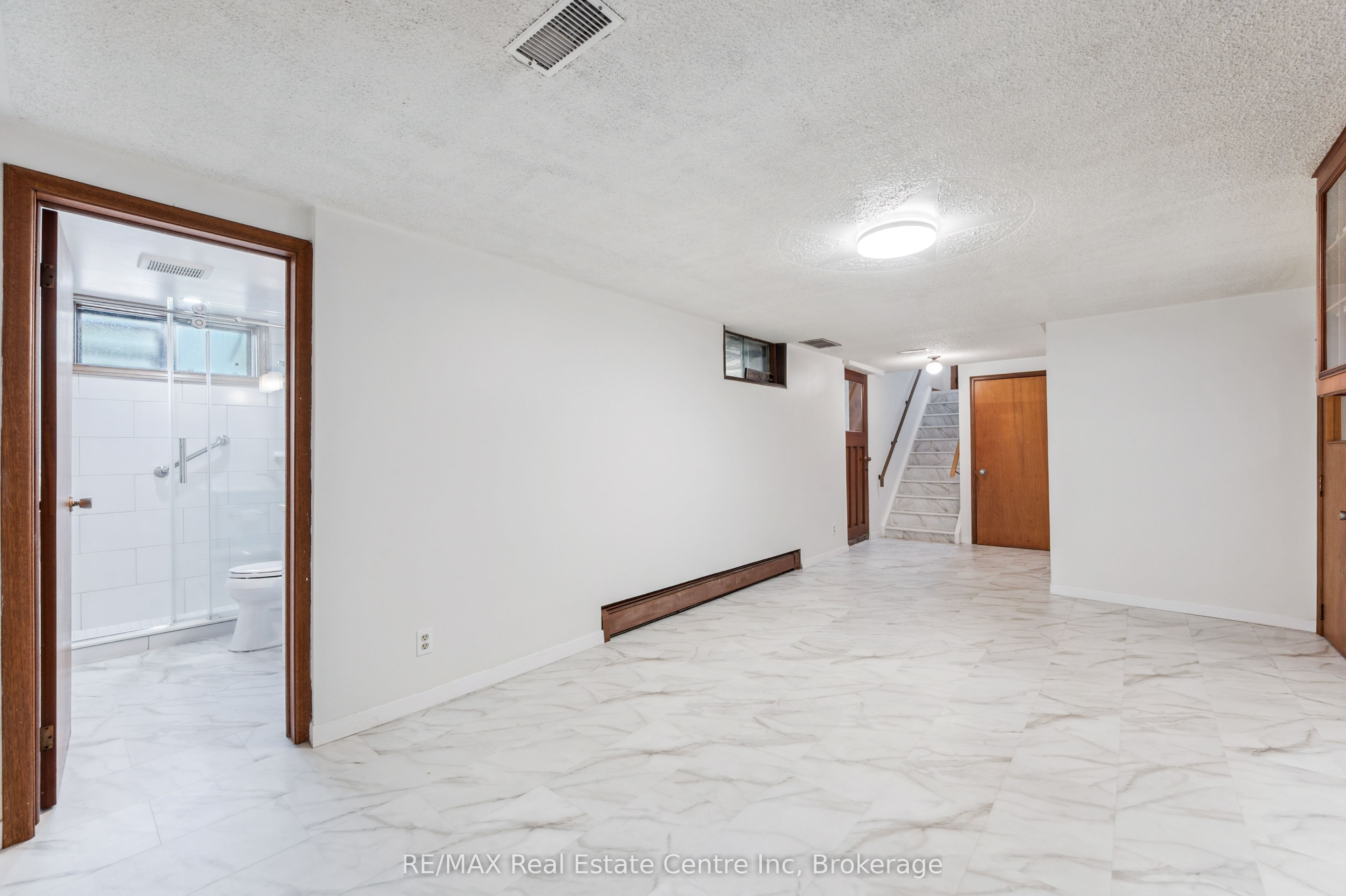 9 Flanders Road Property Photo 29