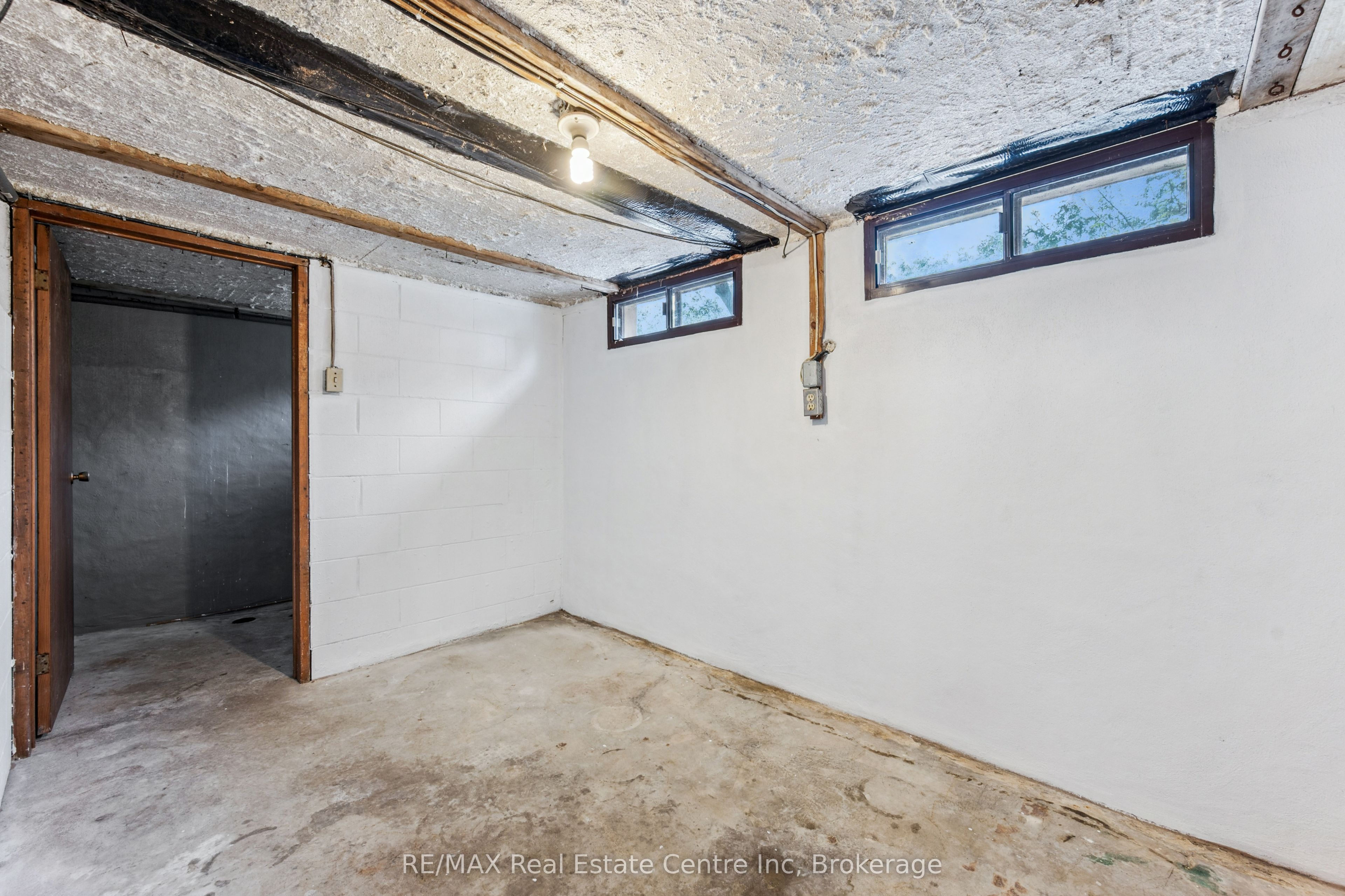 9 Flanders Road Property Photo 34