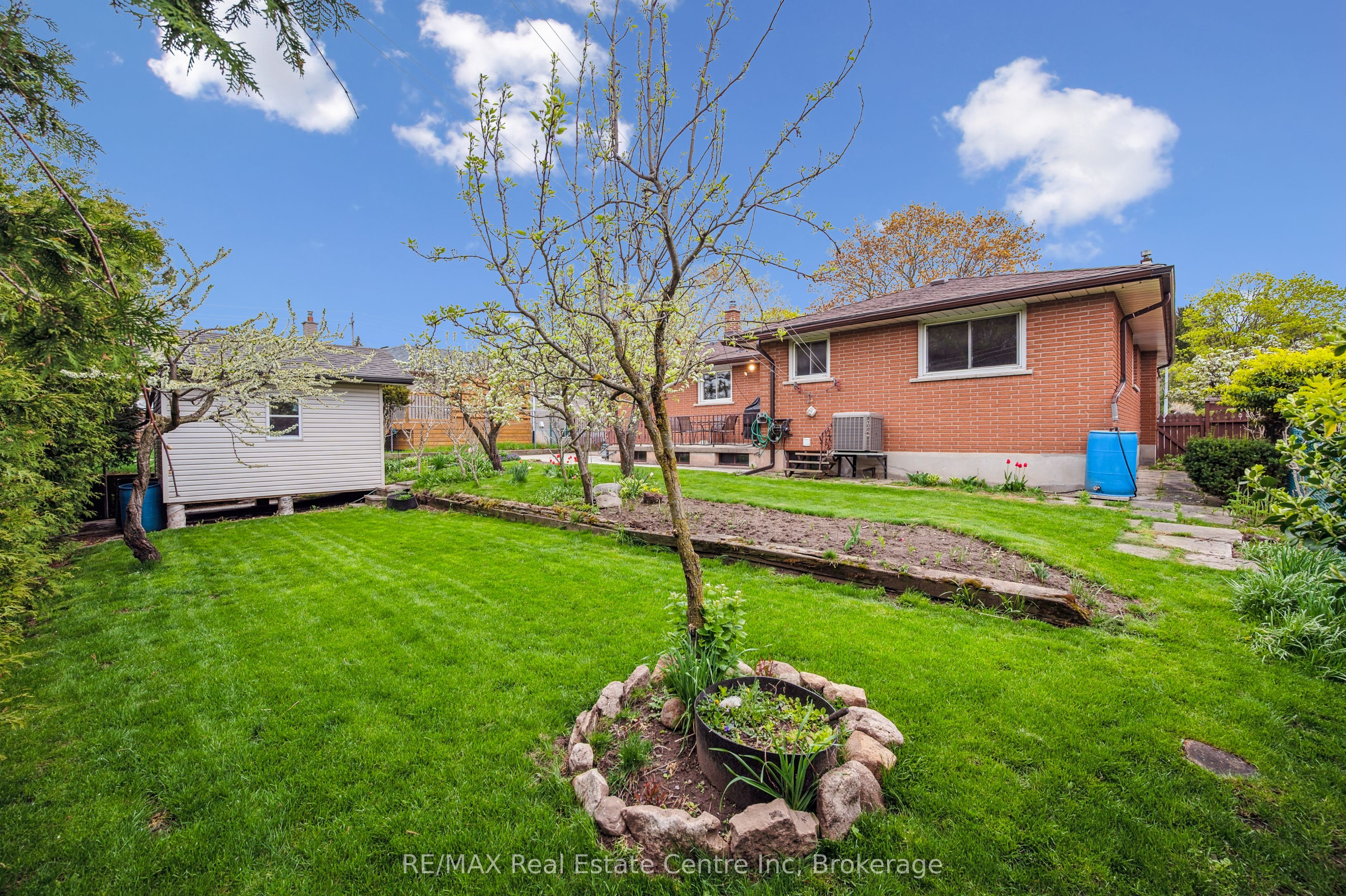 9 Flanders Road Property Photo 42