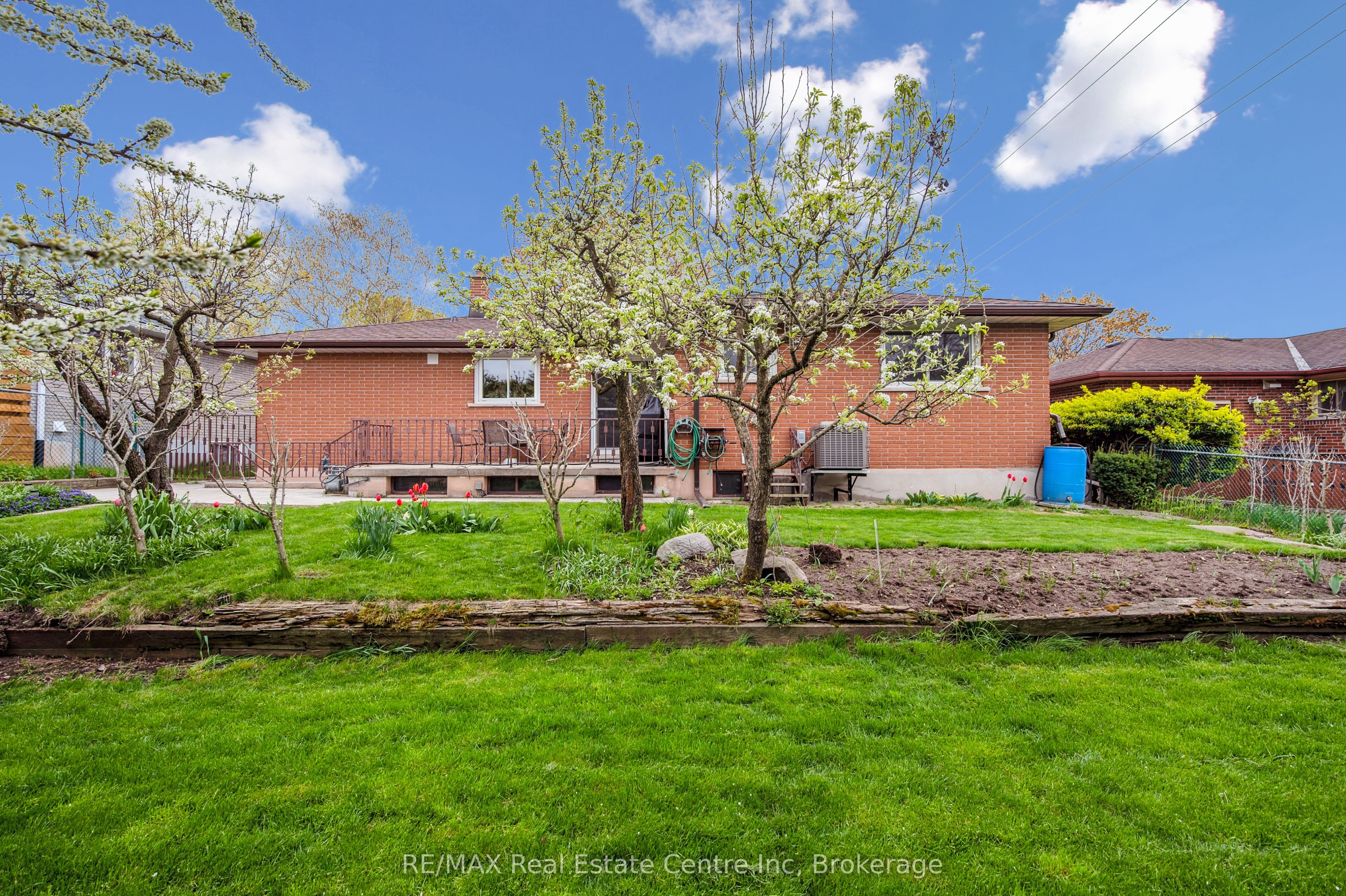 9 Flanders Road Property Photo 43