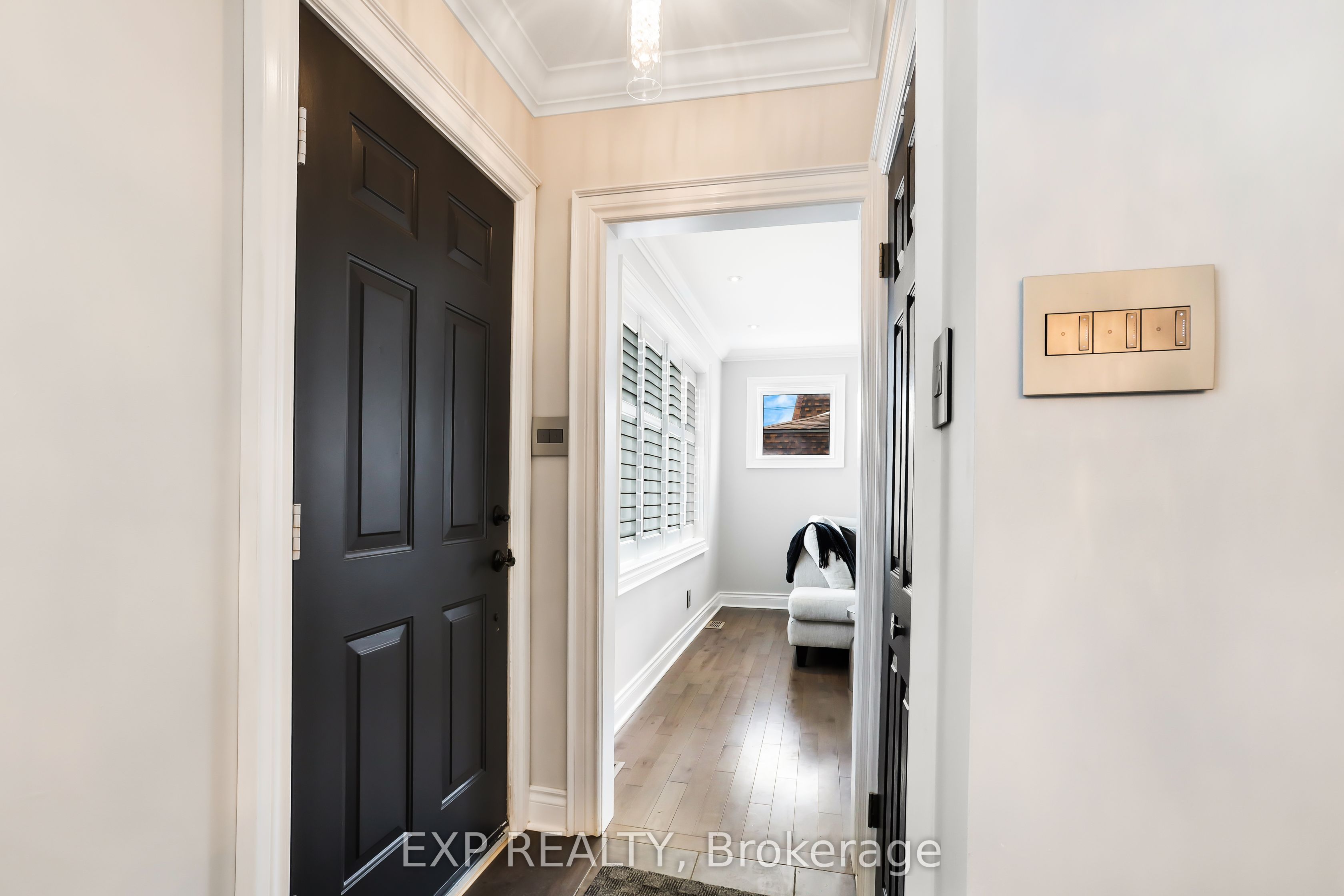 8 Warwick Road Property Photo 8