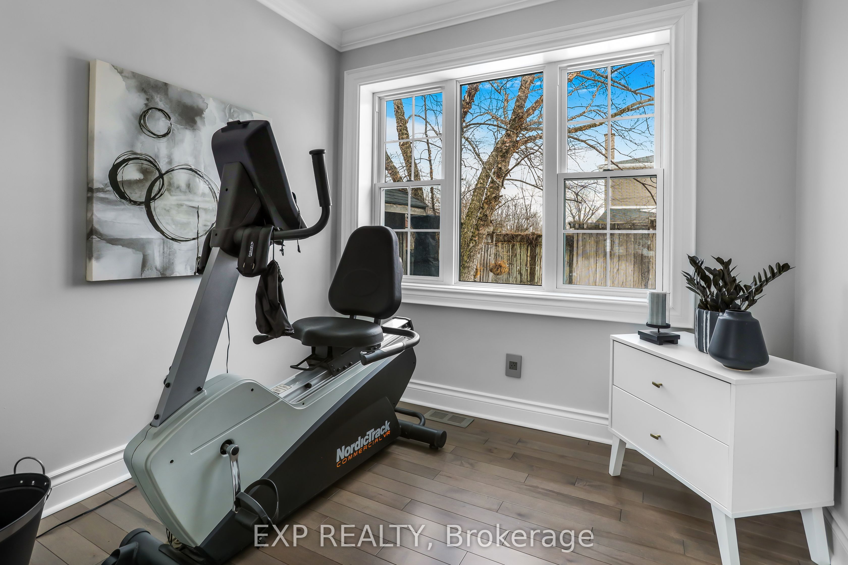 8 Warwick Road Property Photo 13